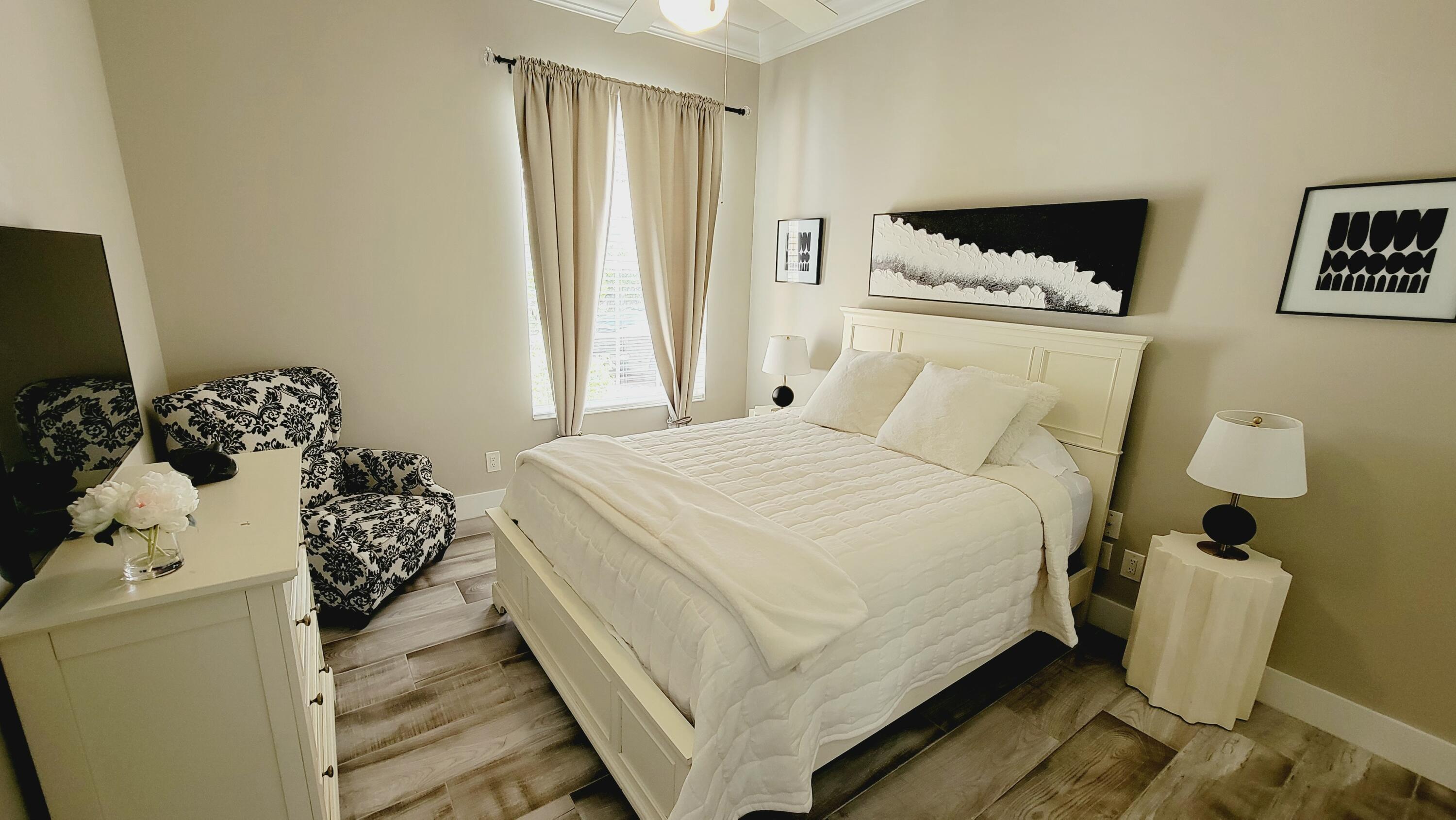 VILLAGEWALK OF WELLINGTON 5 - Residential Lease