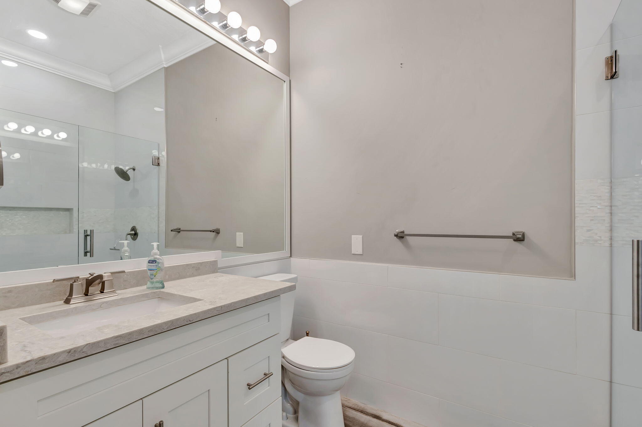VILLAGEWALK OF WELLINGTON 5 - Residential Lease