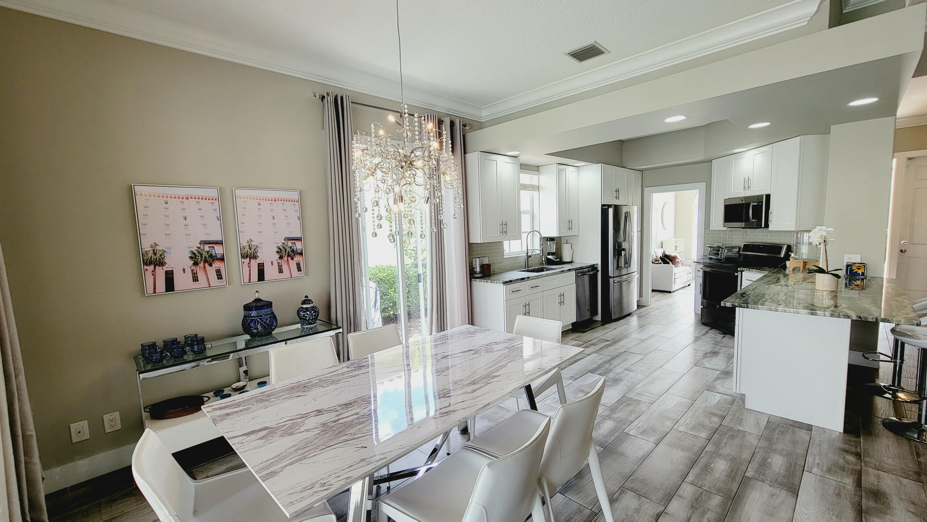 VILLAGEWALK OF WELLINGTON 5 - Residential Lease
