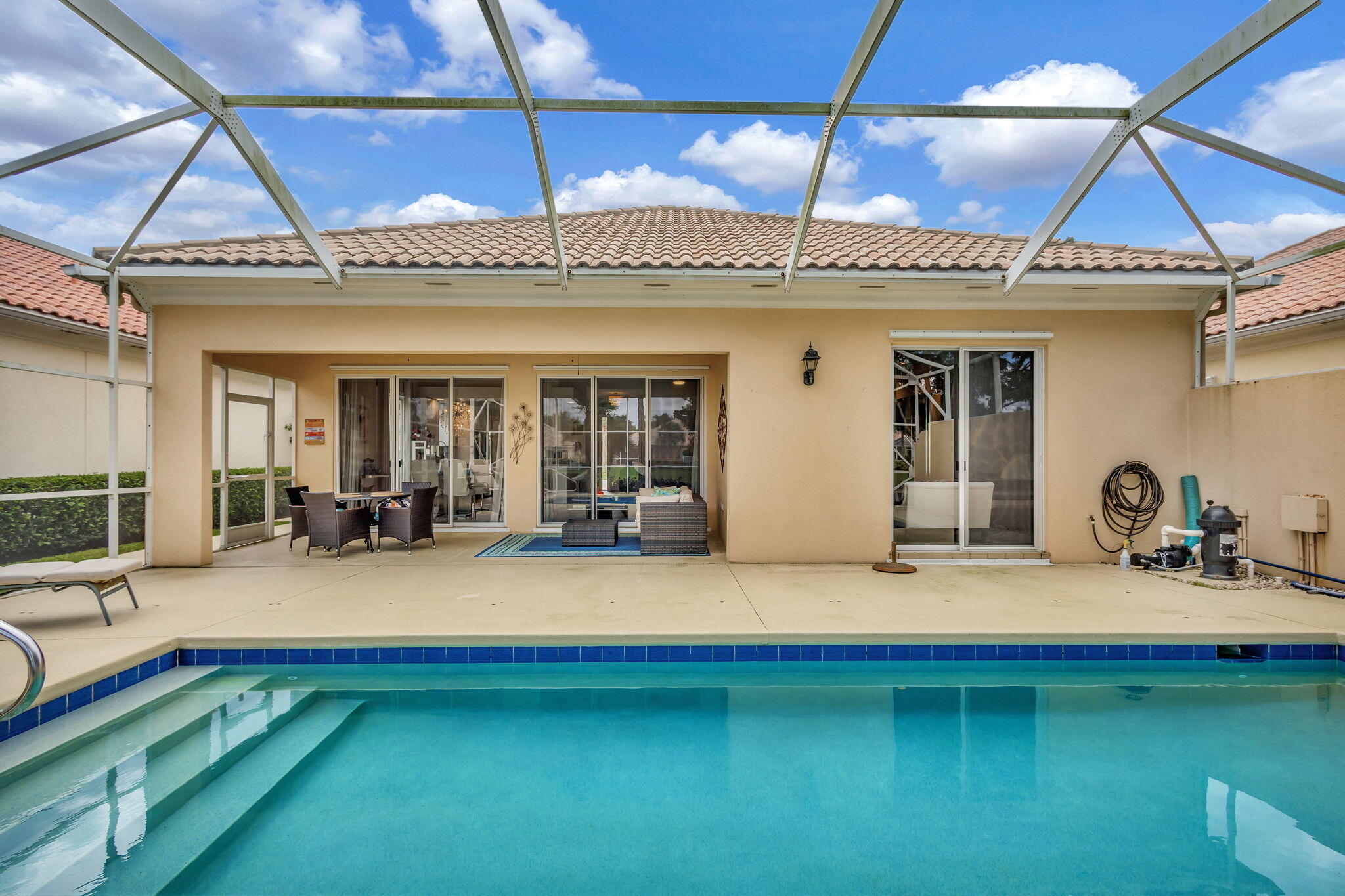 VILLAGEWALK OF WELLINGTON 5 - Residential Lease