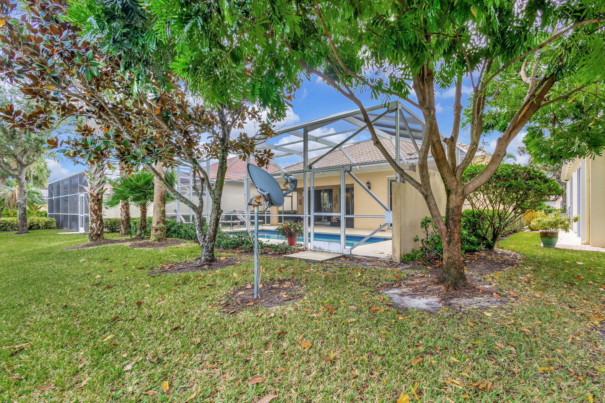VILLAGEWALK OF WELLINGTON 5 - Residential Lease