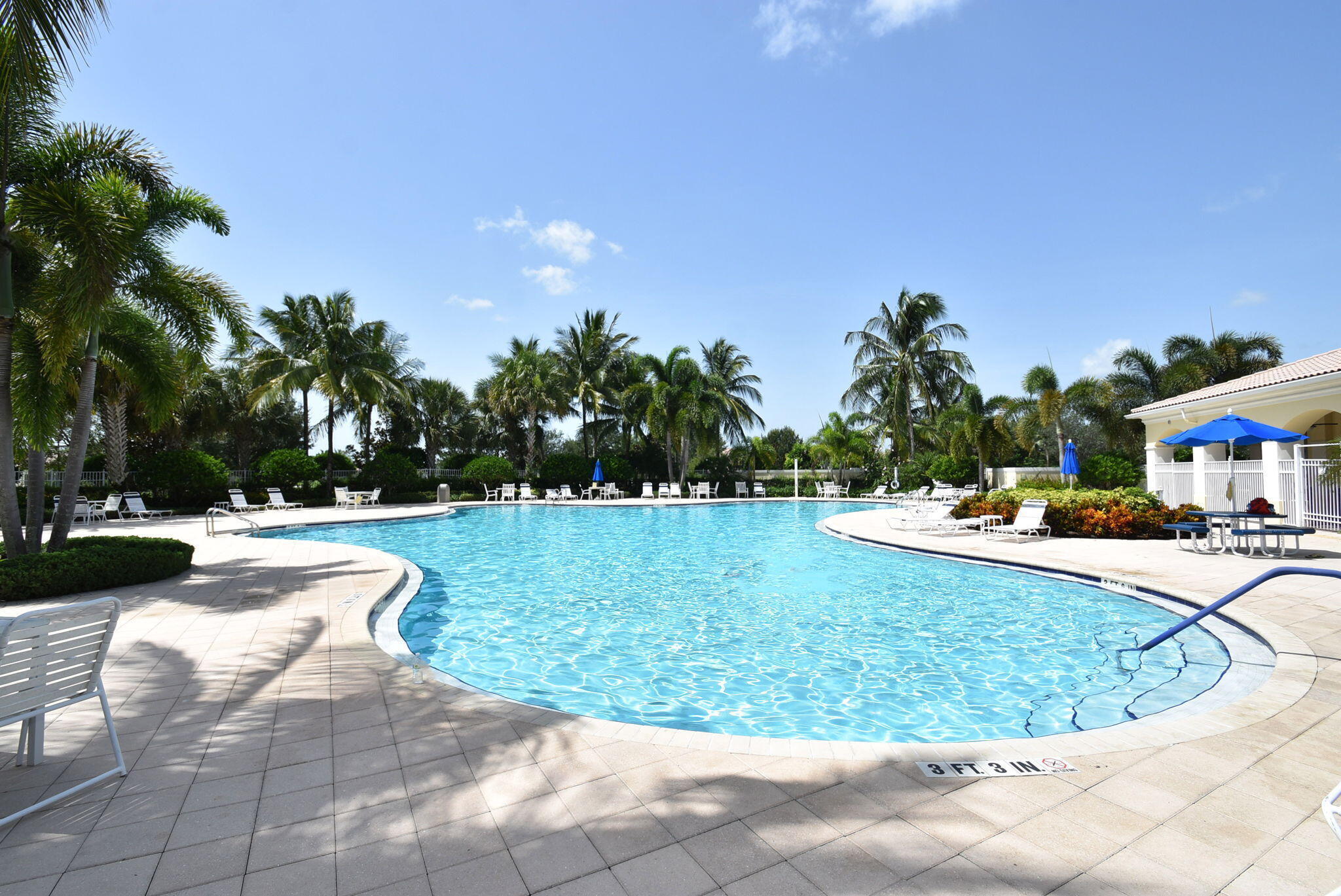 VILLAGEWALK OF WELLINGTON 5 - Residential Lease