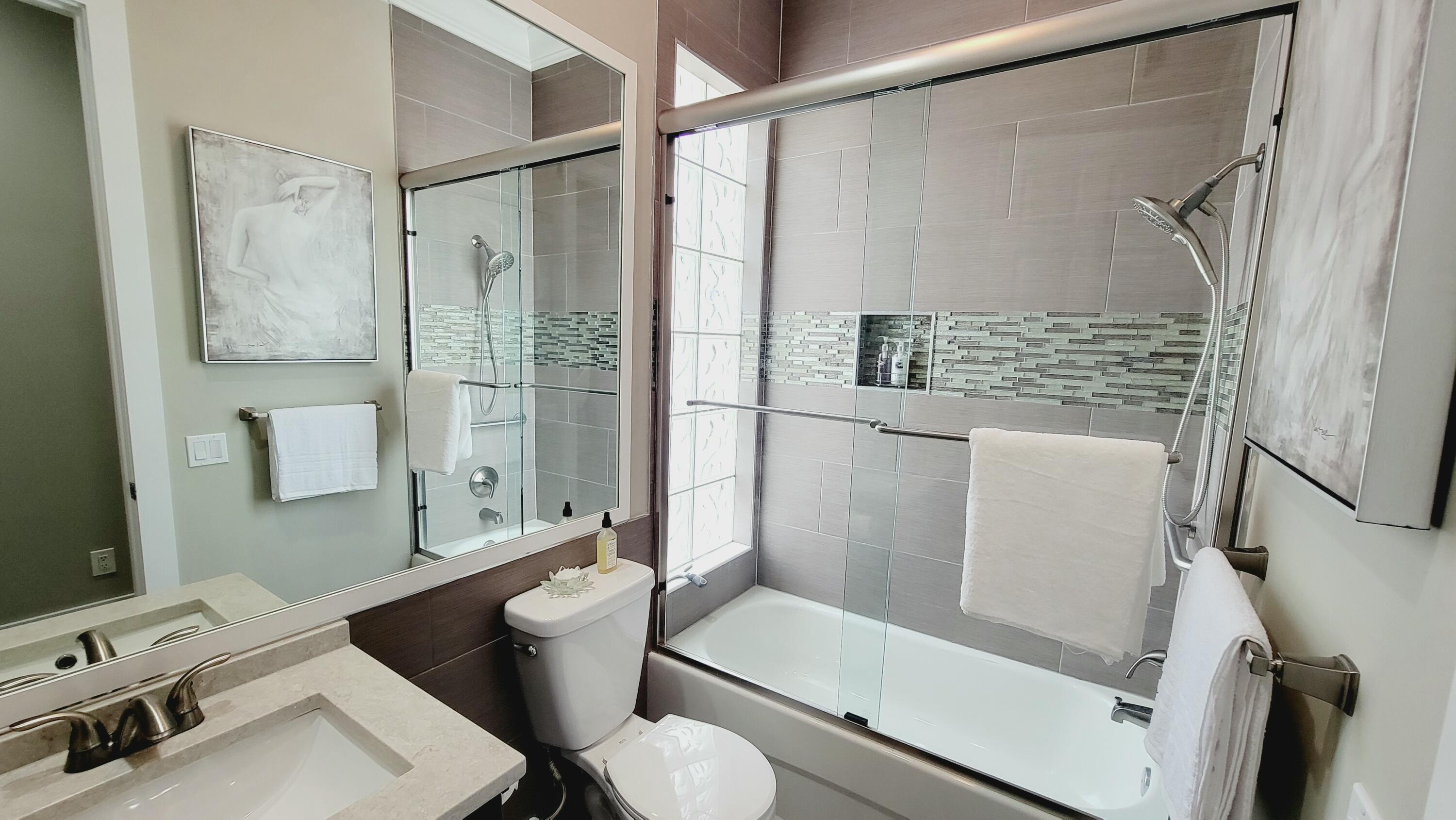 VILLAGEWALK OF WELLINGTON 5 - Residential Lease