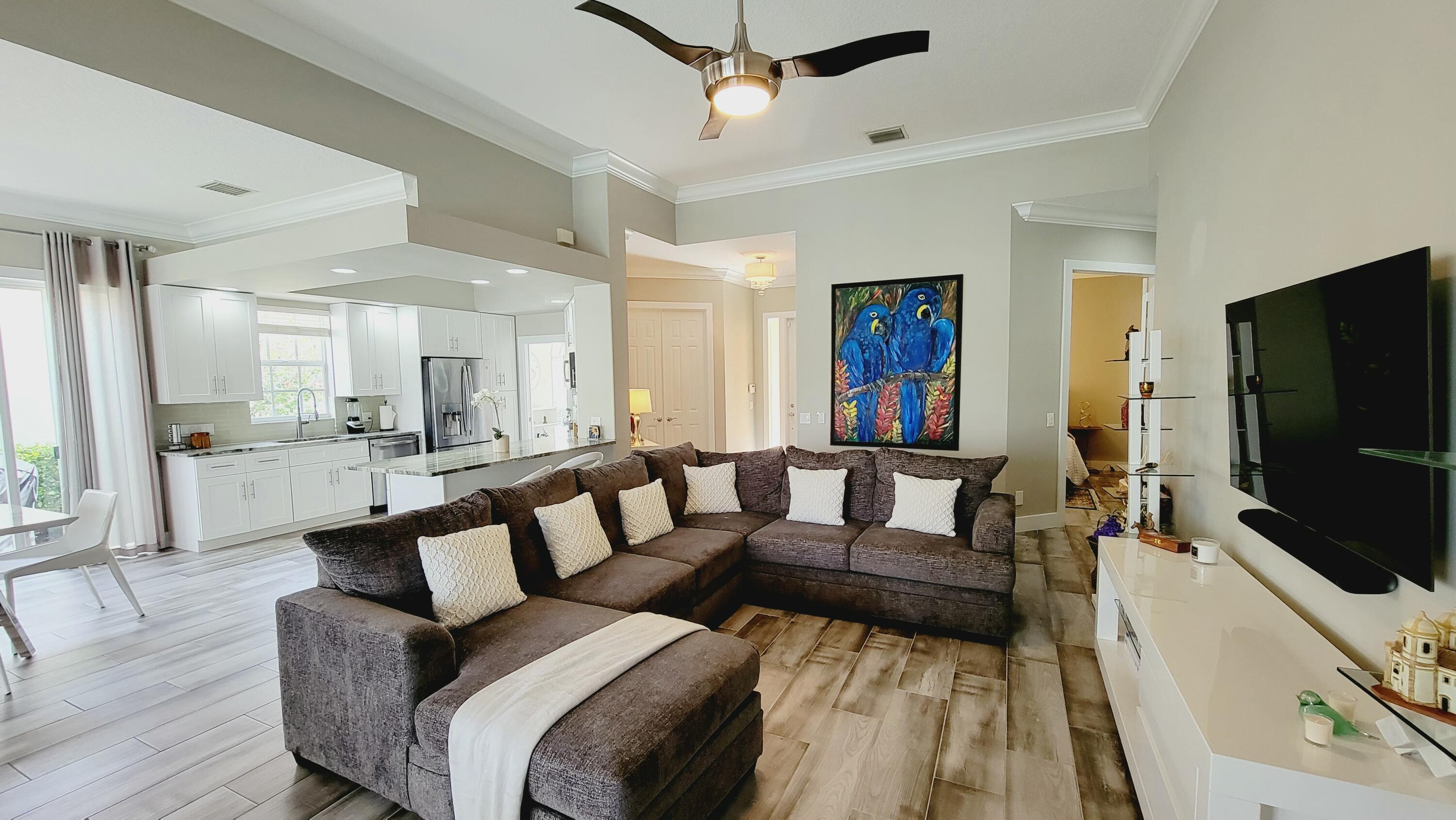 VILLAGEWALK OF WELLINGTON 5 - Residential Lease