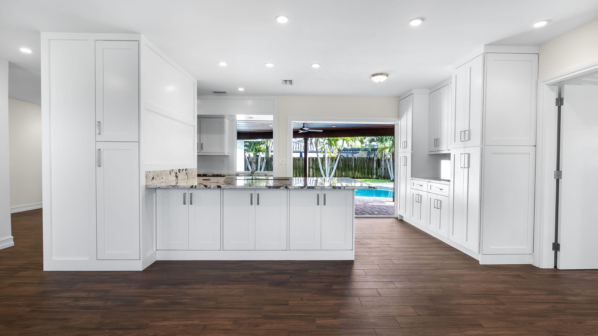 BOCA RATON SQUARE UNIT 1 - Residential
