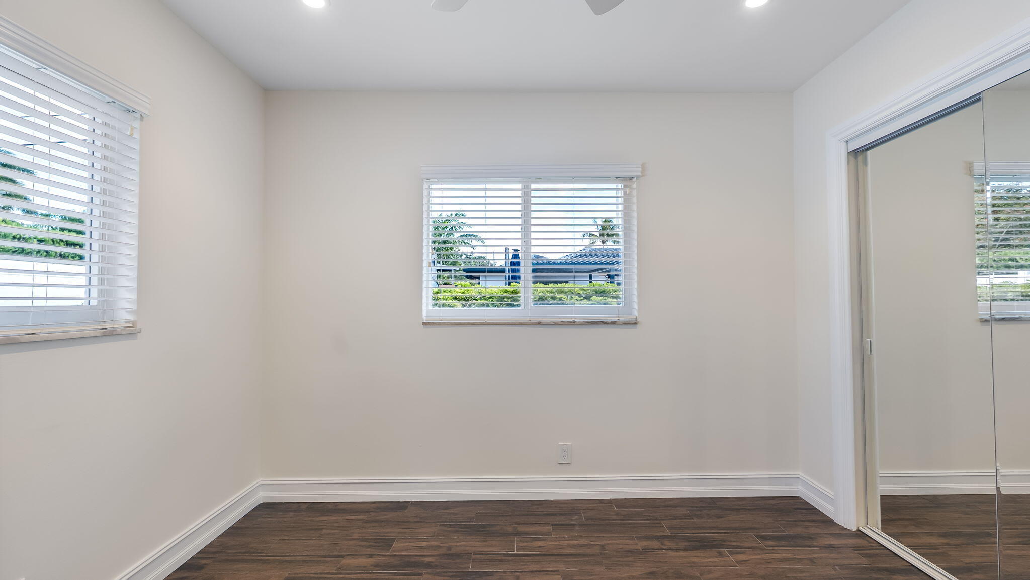 BOCA RATON SQUARE UNIT 1 - Residential