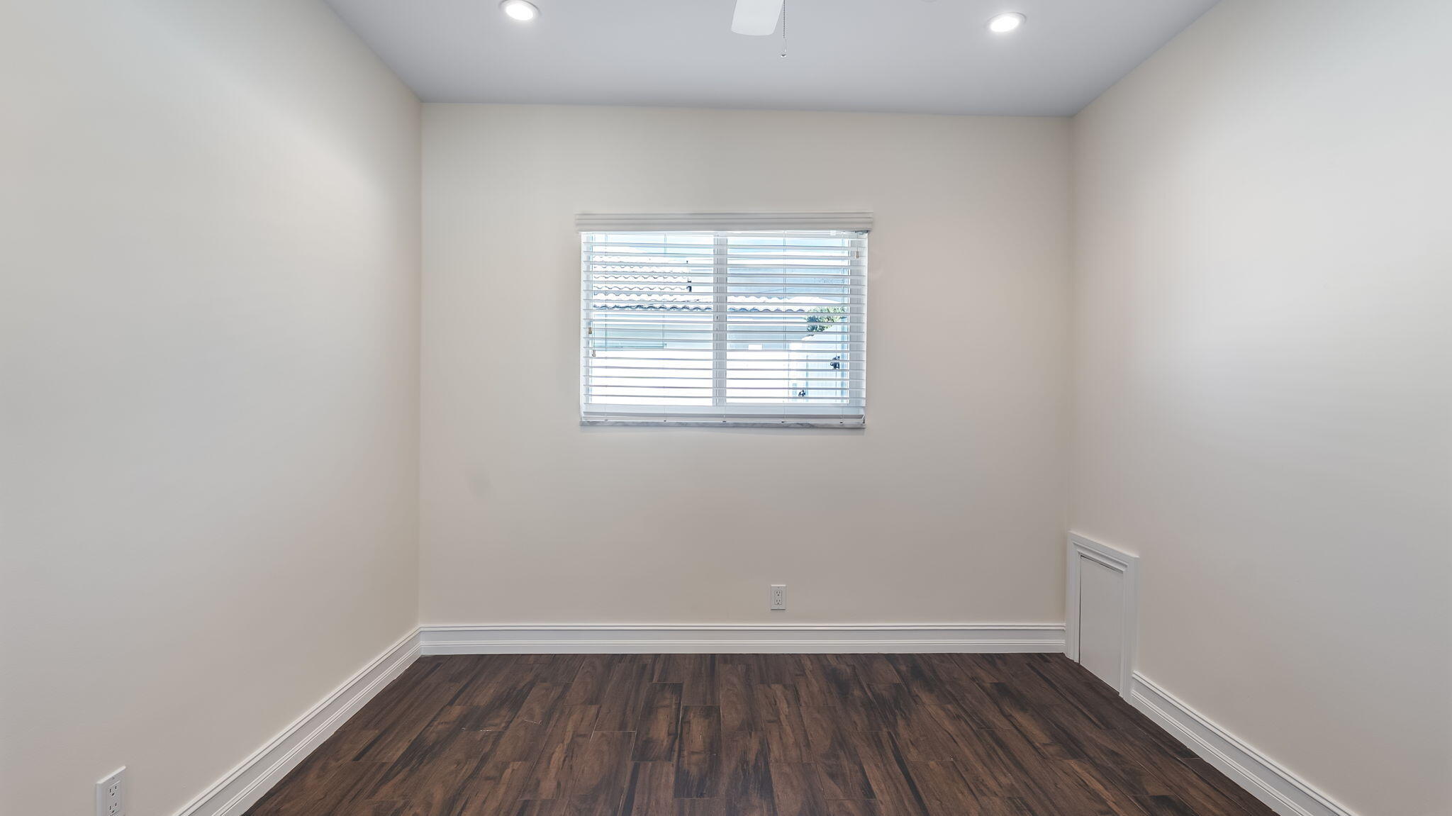 BOCA RATON SQUARE UNIT 1 - Residential