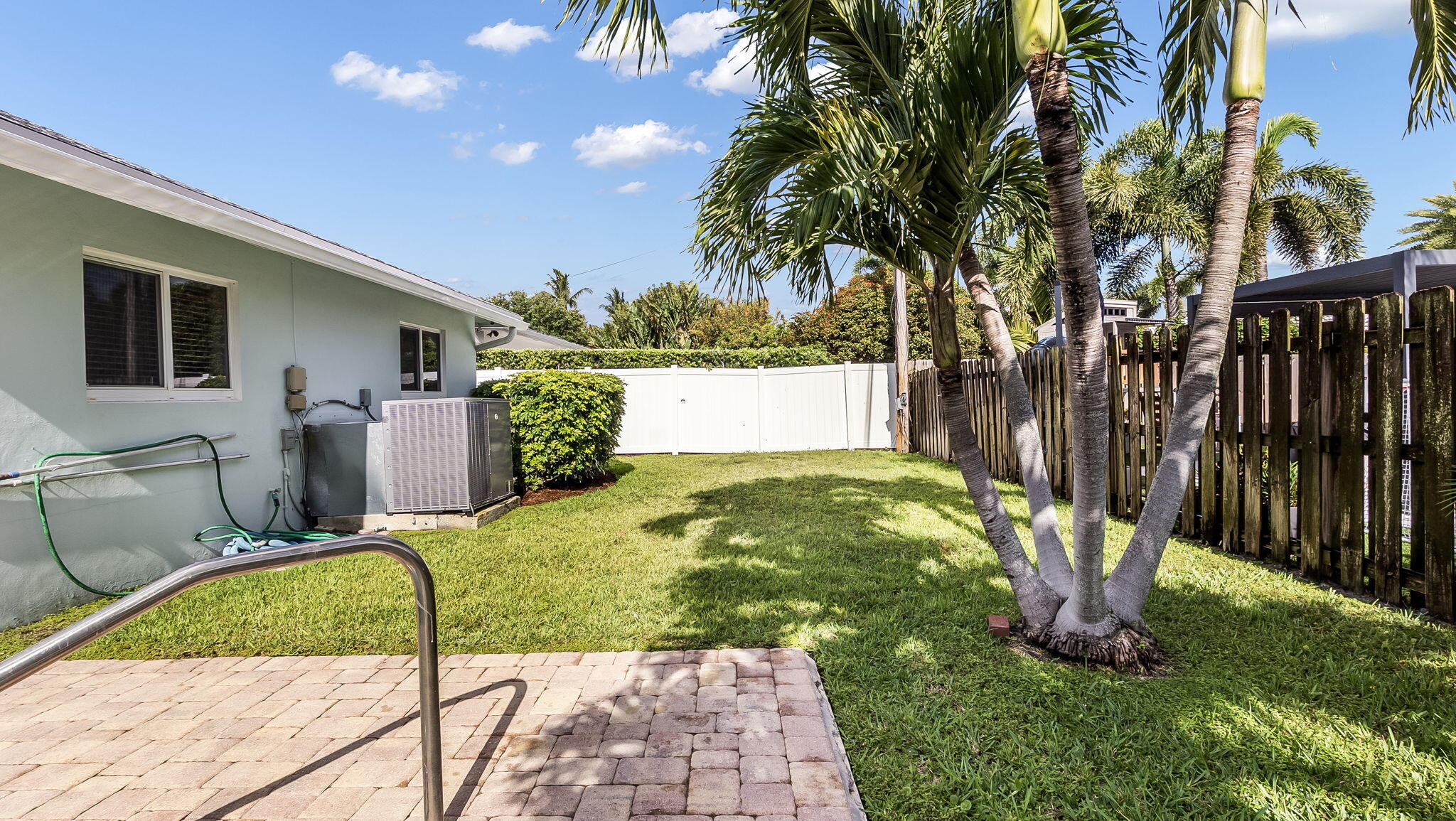 BOCA RATON SQUARE UNIT 1 - Residential