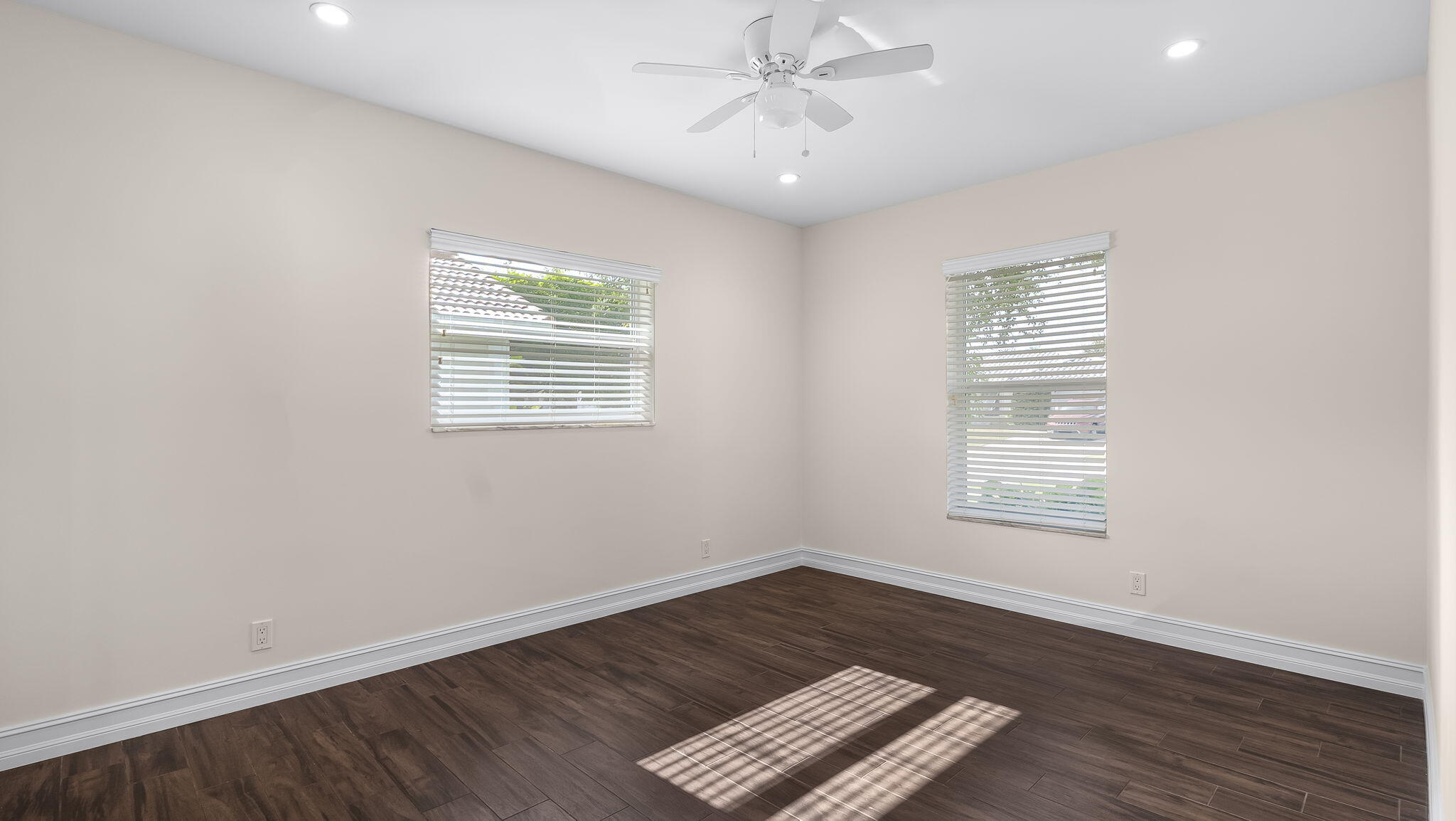 BOCA RATON SQUARE UNIT 1 - Residential