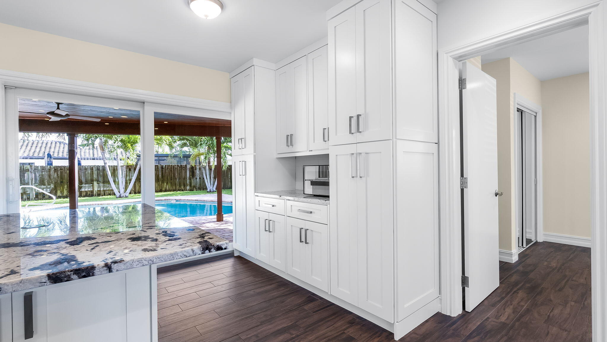 BOCA RATON SQUARE UNIT 1 - Residential