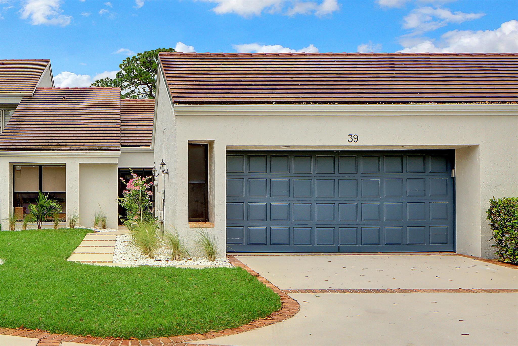 PGA RESORT COMMUNITY OF T - Residential