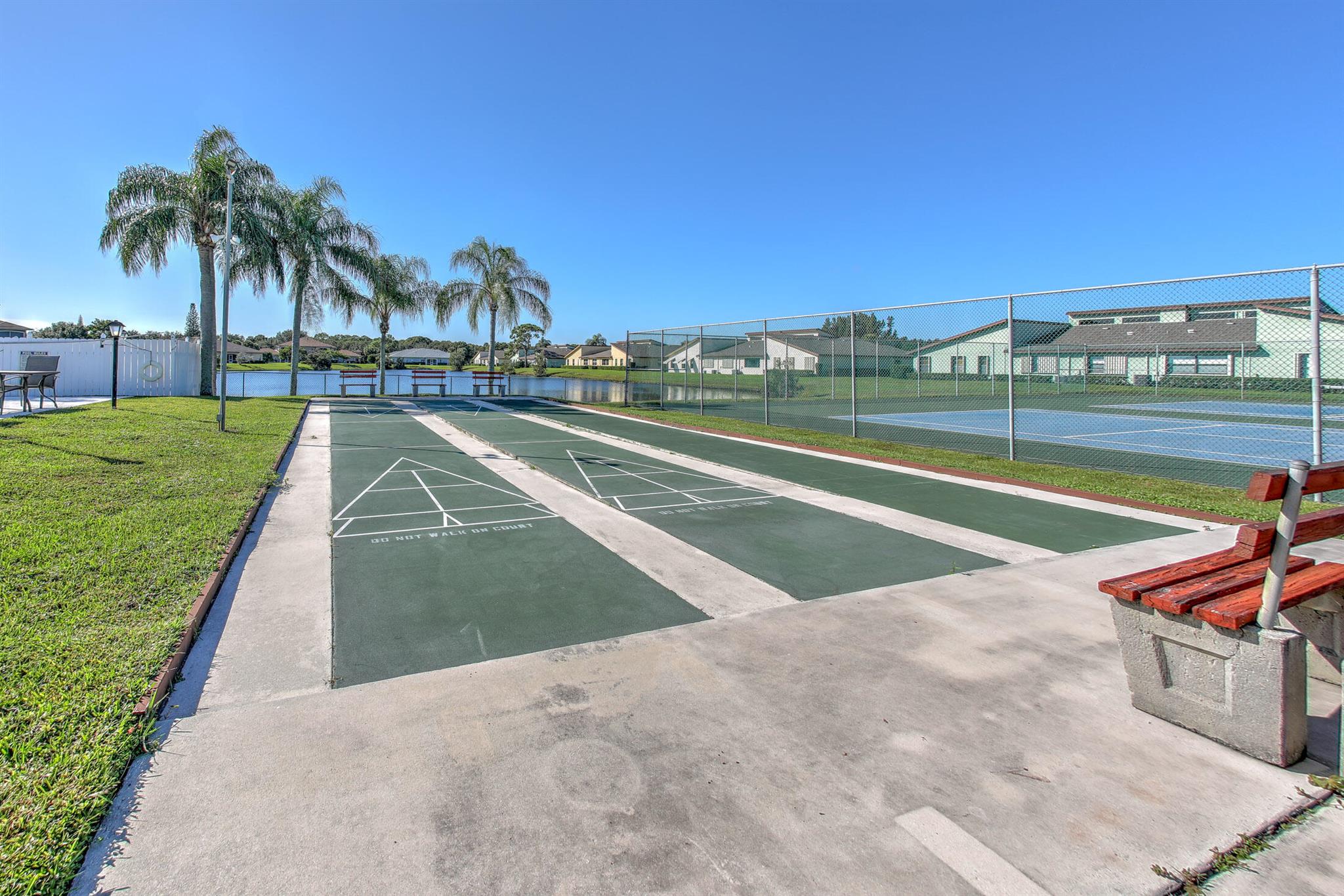SAVANNAHS CONDOMINIUM SEC - Residential