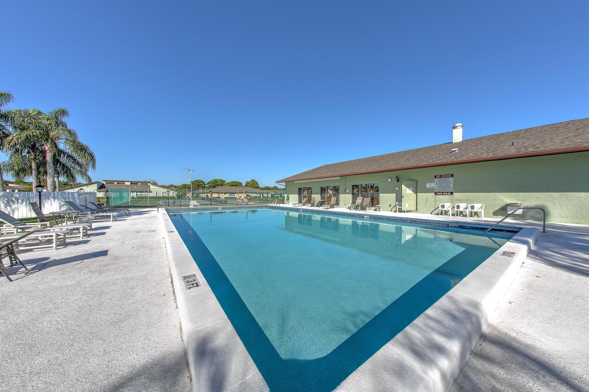 SAVANNAHS CONDOMINIUM SEC - Residential