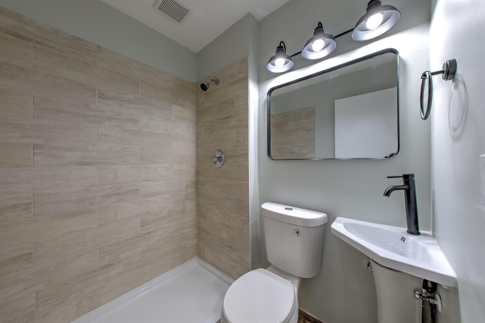 SAVANNAHS CONDOMINIUM SEC - Residential