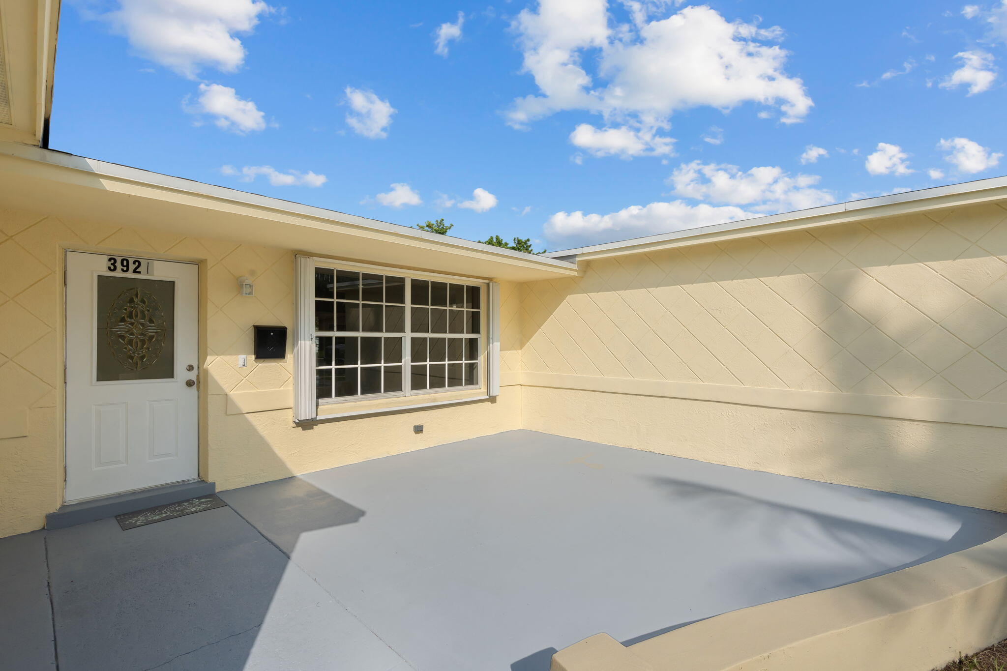 3921 NW 35th Terrace