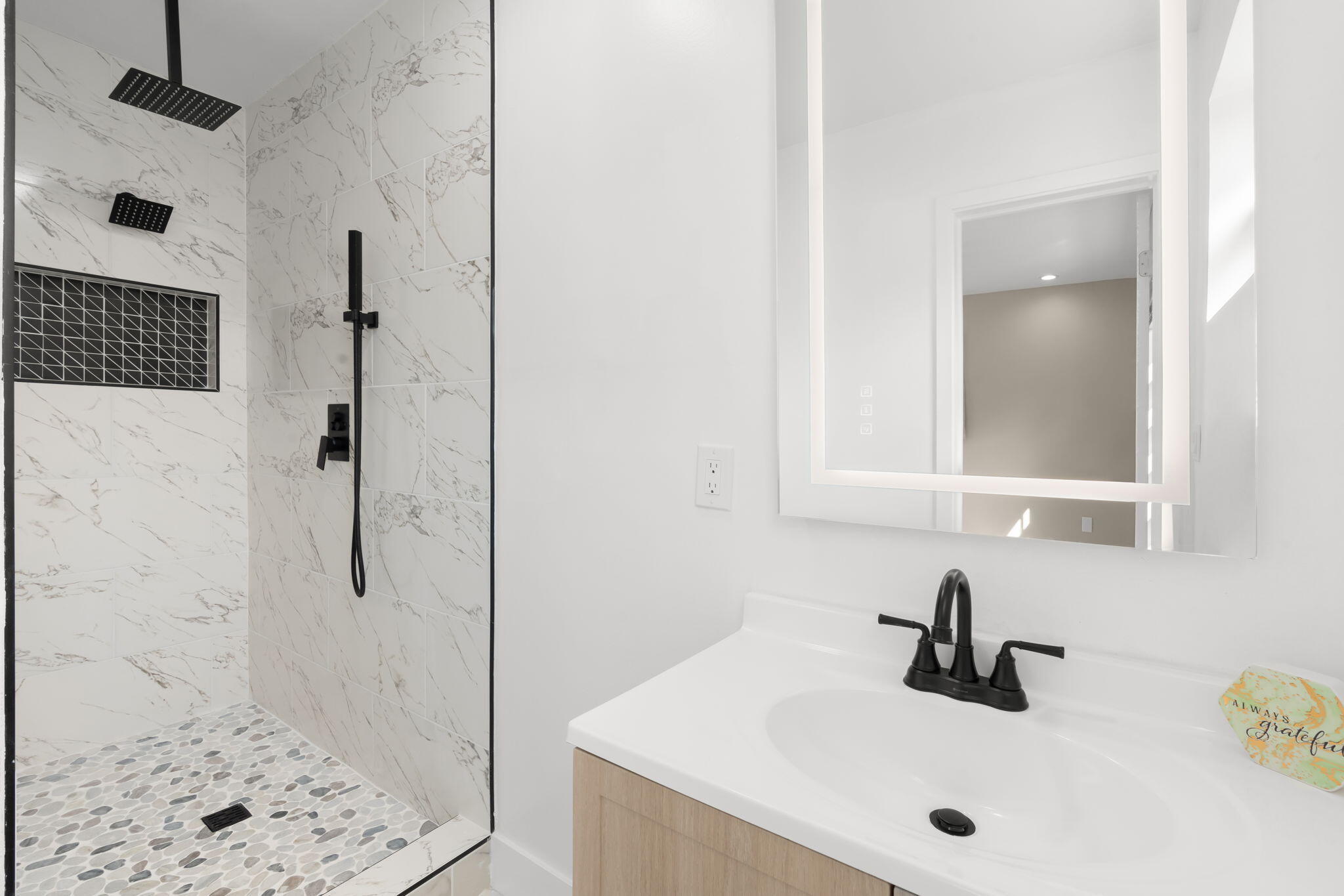 3921 NW 35th Terrace