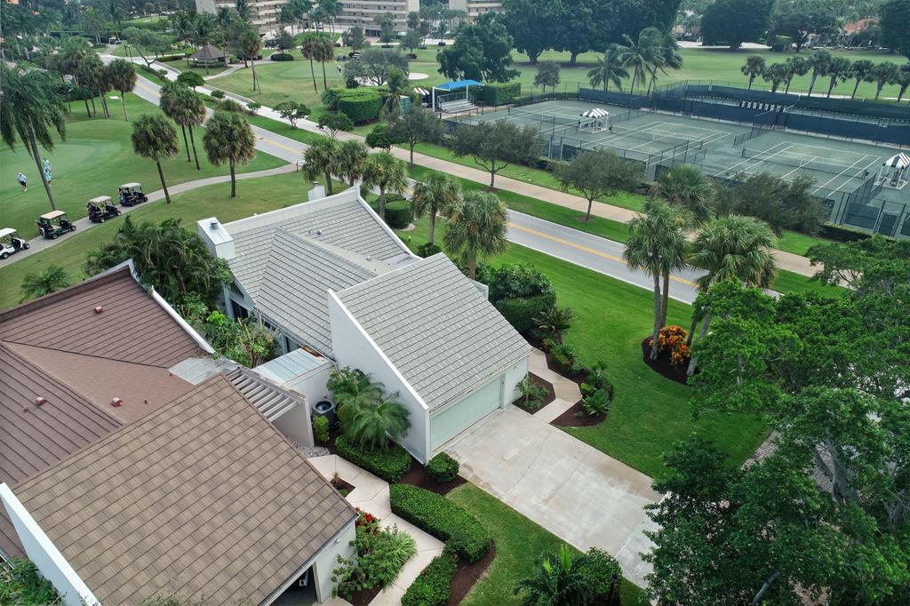 GREENS CAY OF JONATHANS LANDING - Residential