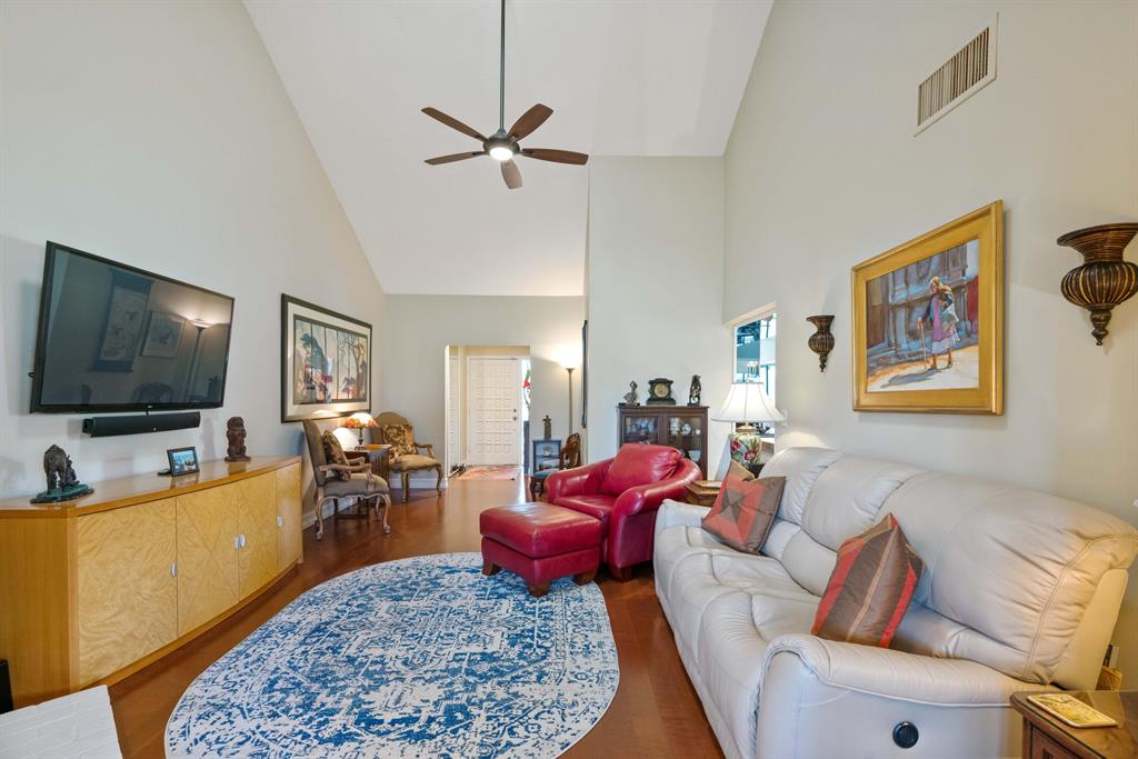 GREENS CAY OF JONATHANS LANDING - Residential