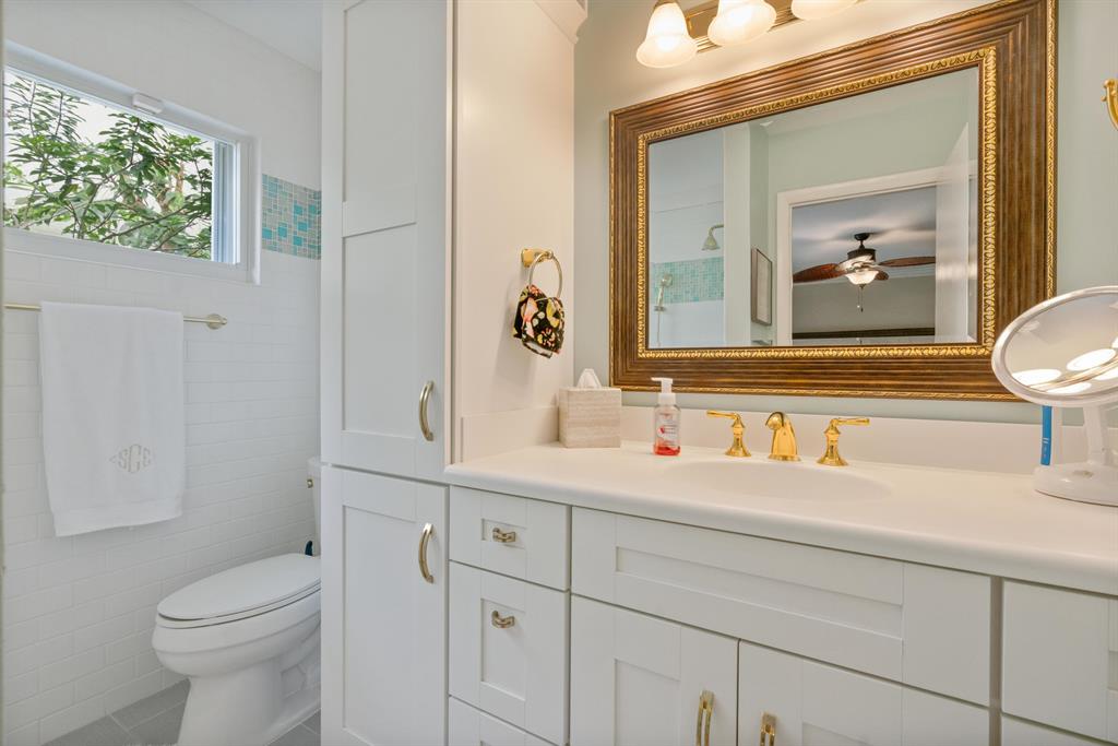 GREENS CAY OF JONATHANS LANDING - Residential