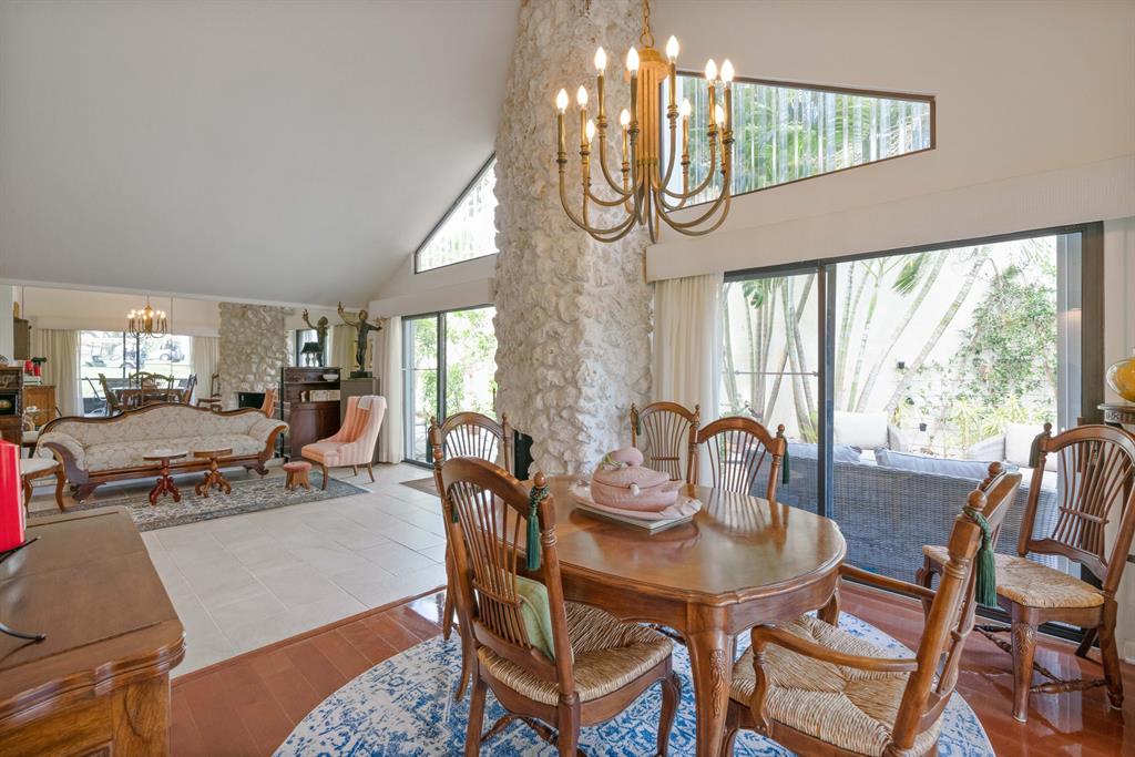 GREENS CAY OF JONATHANS LANDING - Residential