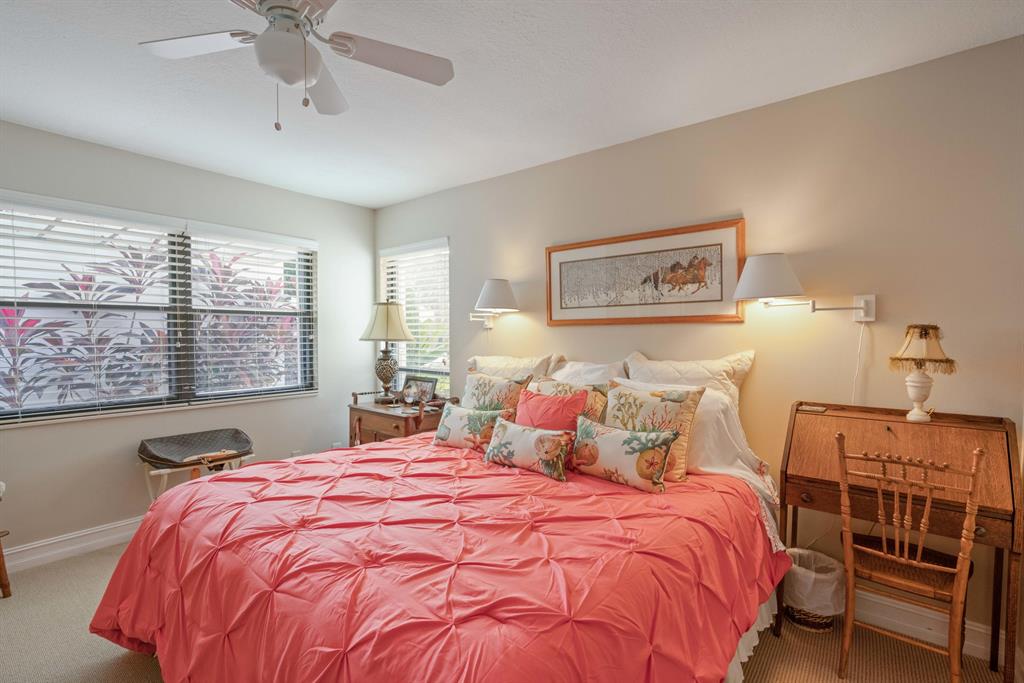 GREENS CAY OF JONATHANS LANDING - Residential