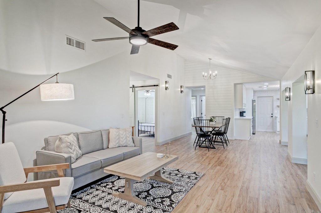 Photo of 24 Ironwood Way N, Palm Beach Gardens, FL 33418 (MLS # R11041791)