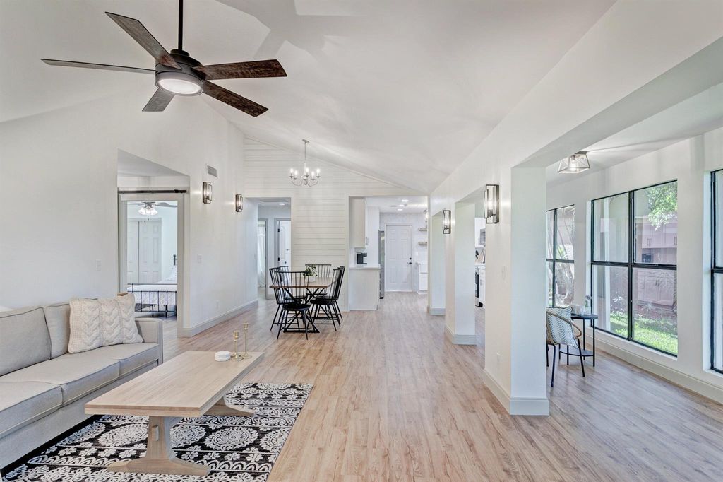 Photo of 24 Ironwood Way N, Palm Beach Gardens, FL 33418 (MLS # R11041791)