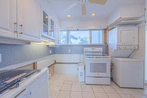 Tiny photo for 500 SE 21st Avenue #403, Deerfield Beach, FL 33441 (MLS # B26025562)