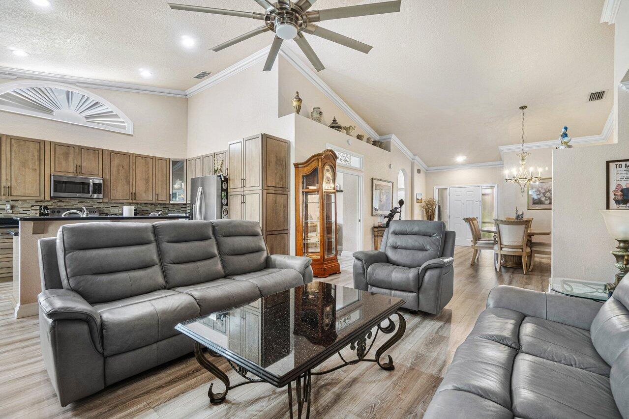 Properties 7465 Rockbridge Circle