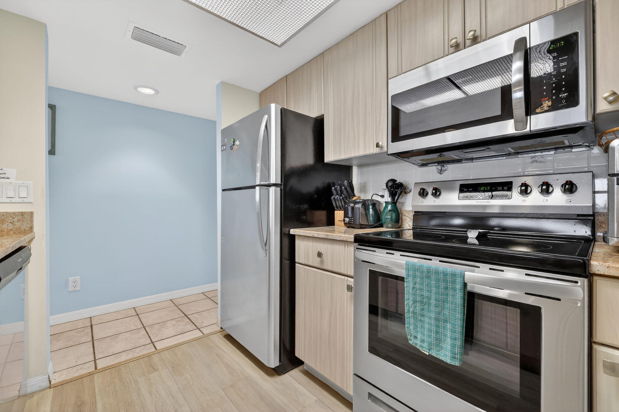 RESORT VILLAS CONDO - Residential