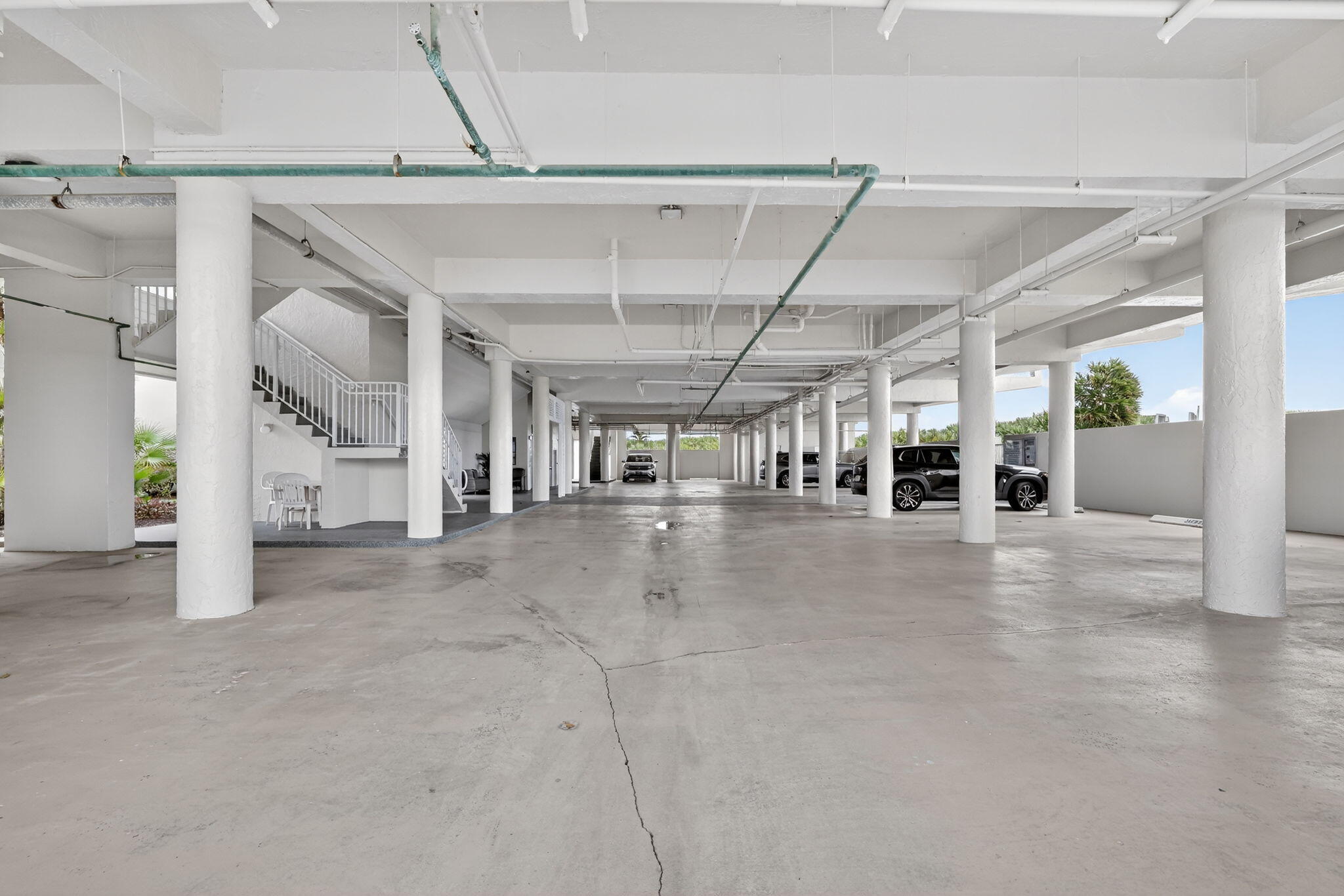 RESORT VILLAS CONDO - Residential