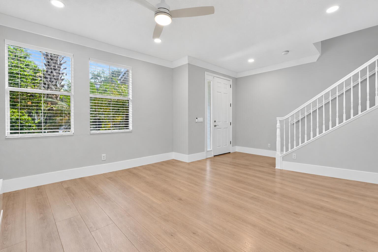 1201 DAKOTA Drive