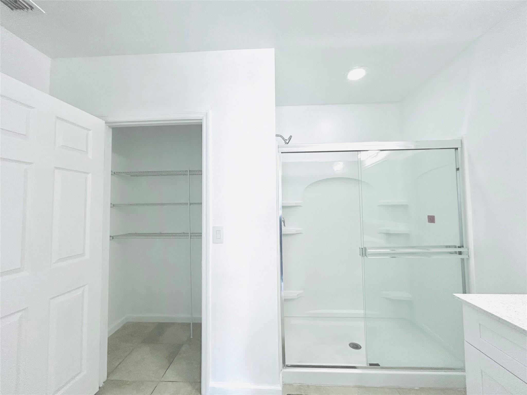 PORT ST LUCIE SECTION 9 - Residential Lease