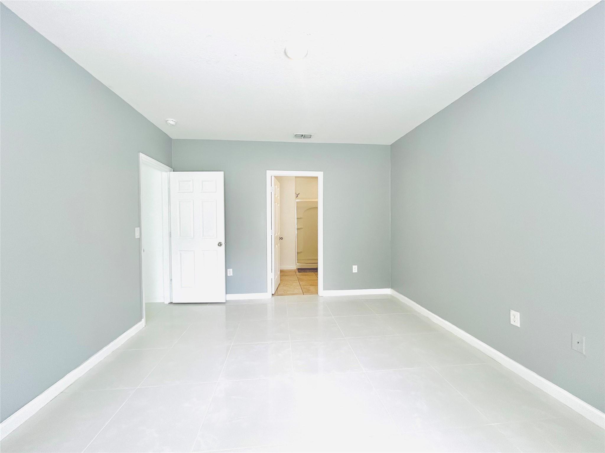 PORT ST LUCIE SECTION 9 - Residential Lease