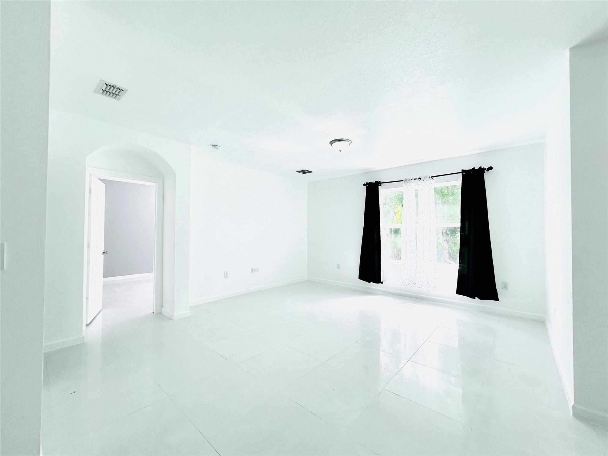 PORT ST LUCIE SECTION 9 - Residential Lease