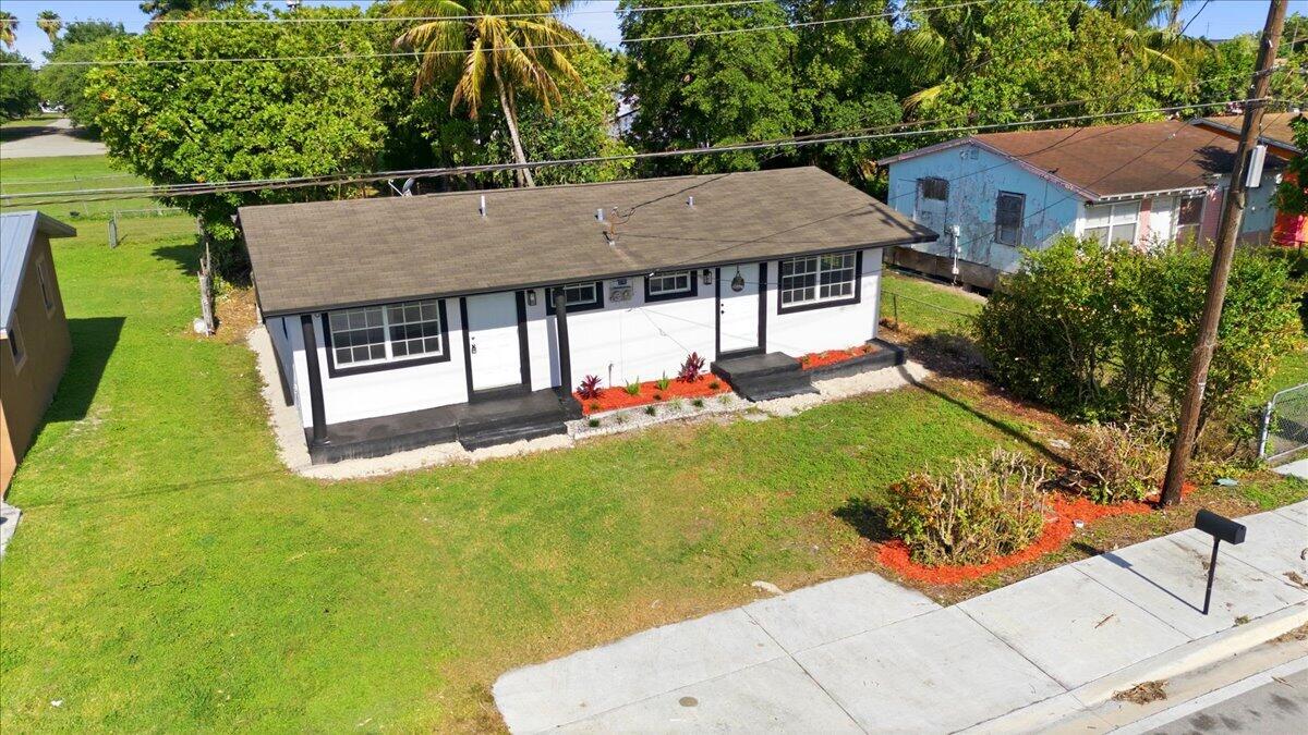 270 SW 10th Avenue 1