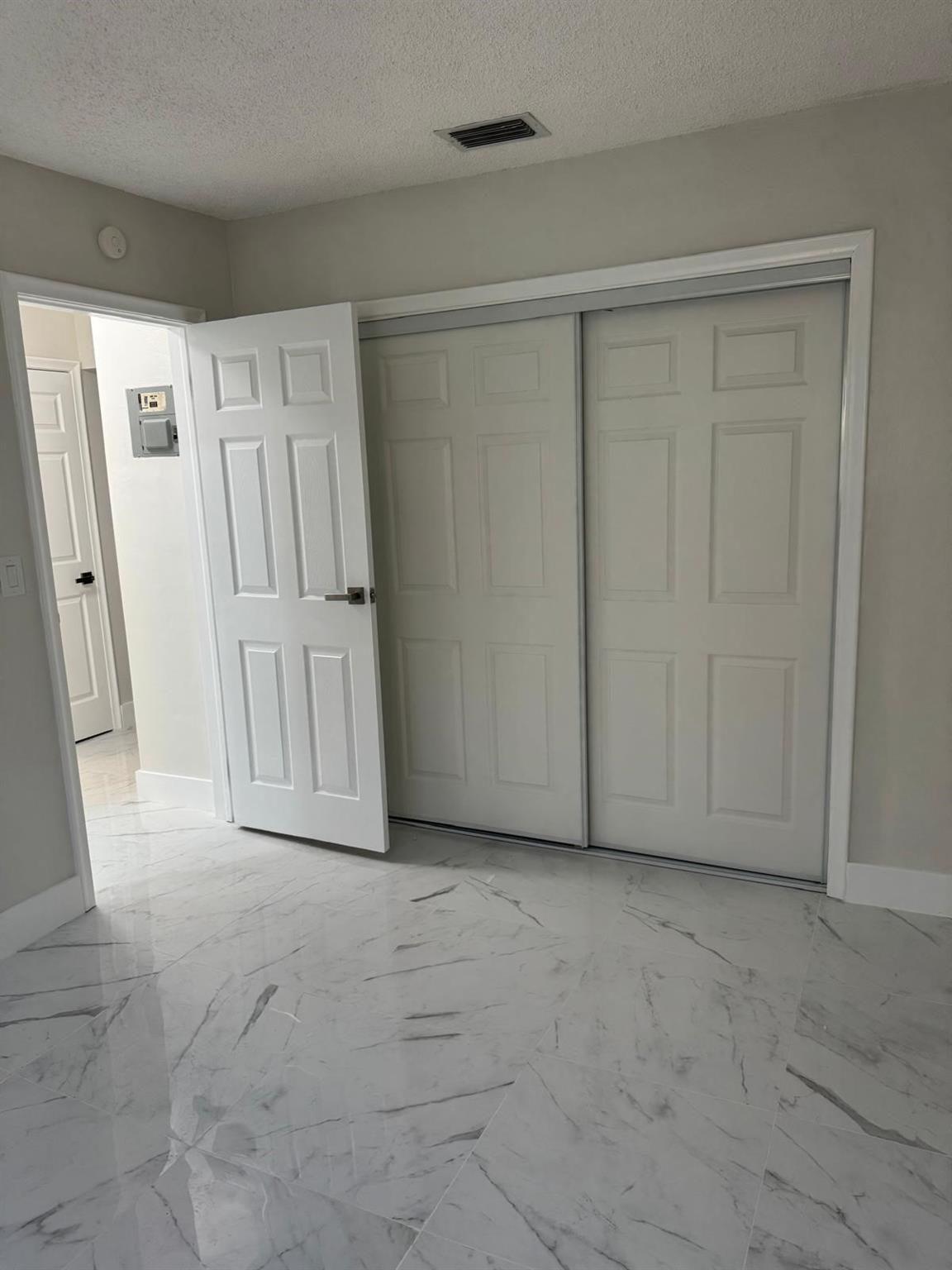 Sunrise Golf Village Sec - Residential Lease