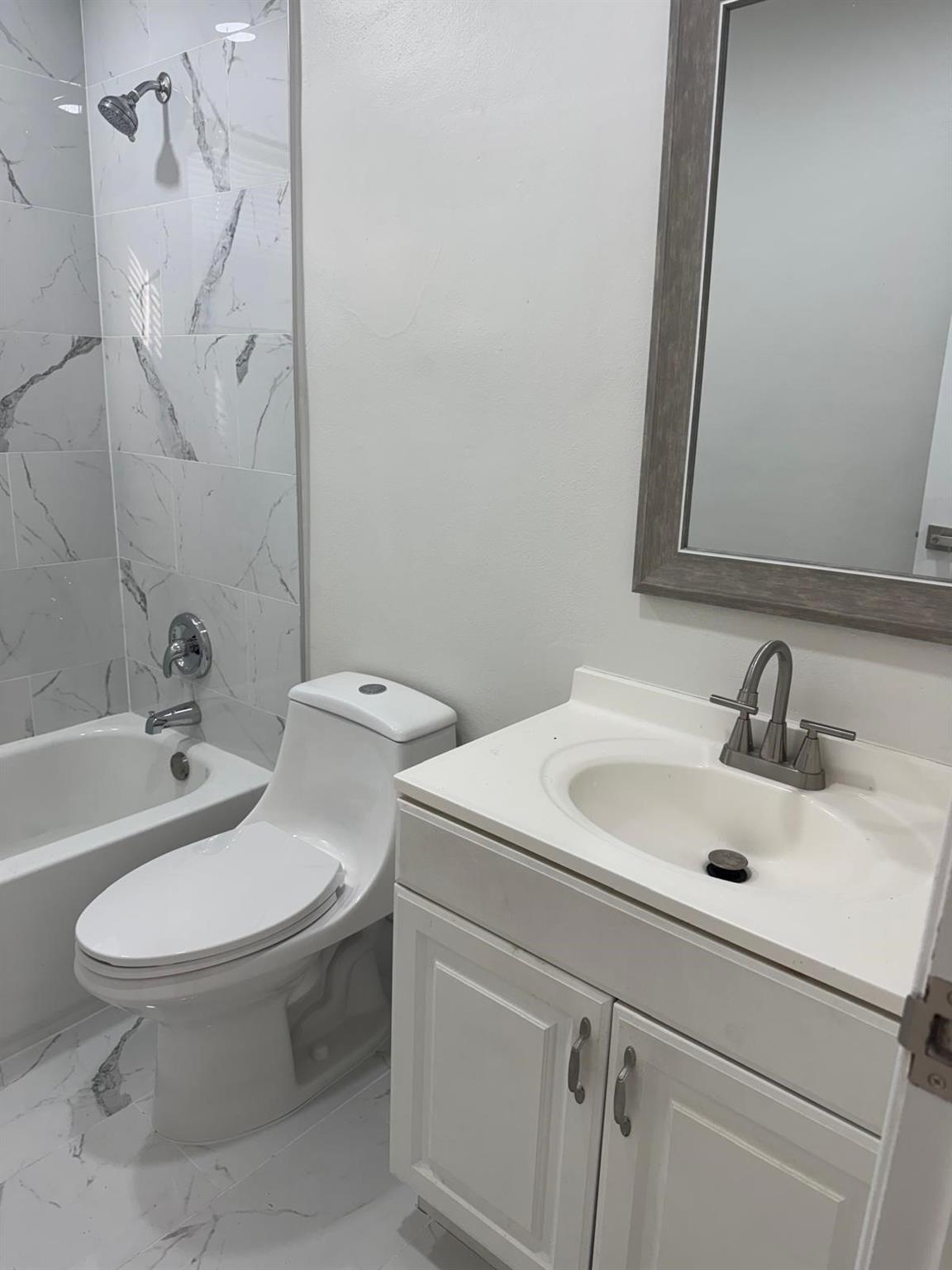 Sunrise Golf Village Sec - Residential Lease