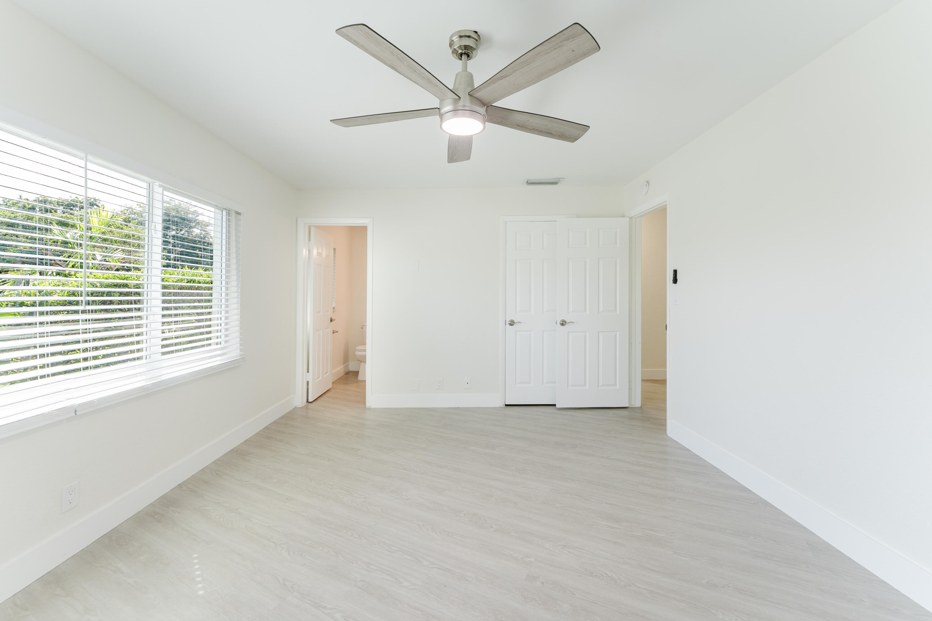 BOCA RATON HILLS SEC 3 - Residential Lease