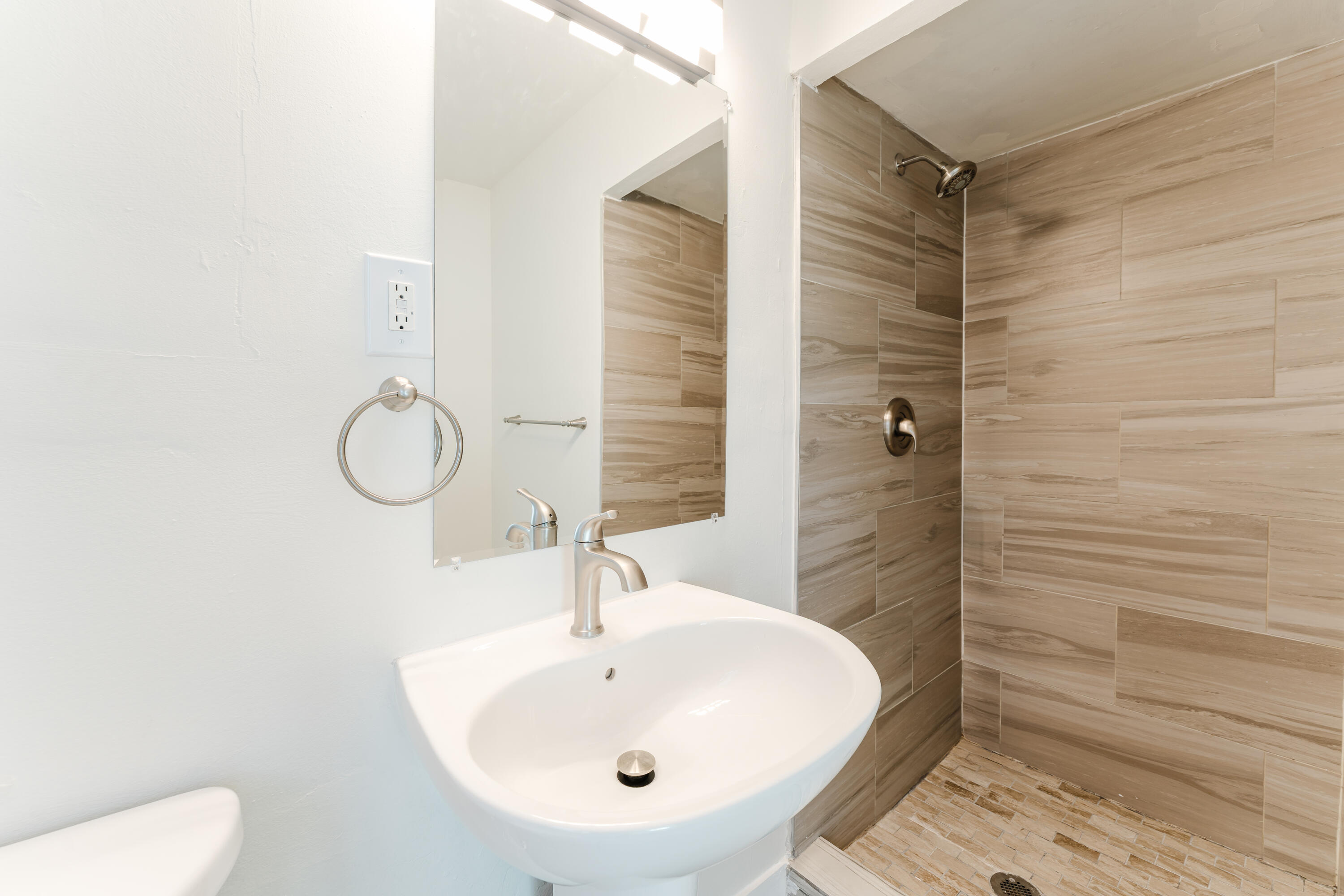 BOCA RATON HILLS SEC 3 - Residential Lease