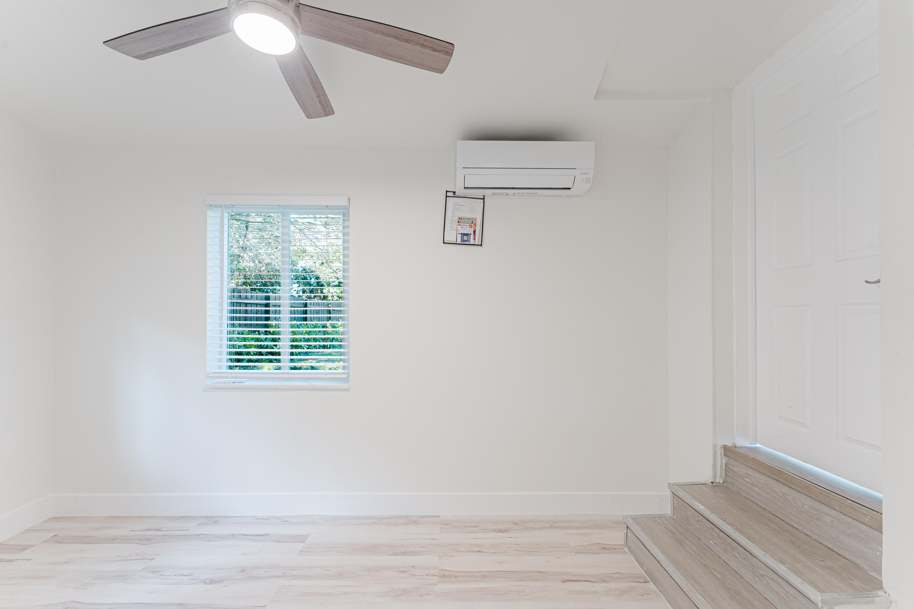 BOCA RATON HILLS SEC 3 - Residential Lease