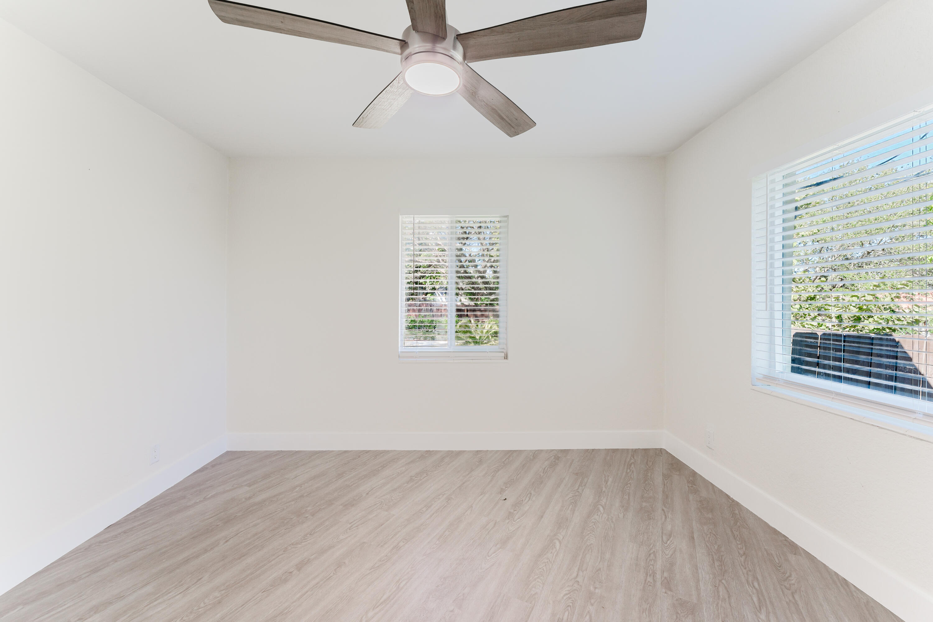 BOCA RATON HILLS SEC 3 - Residential Lease