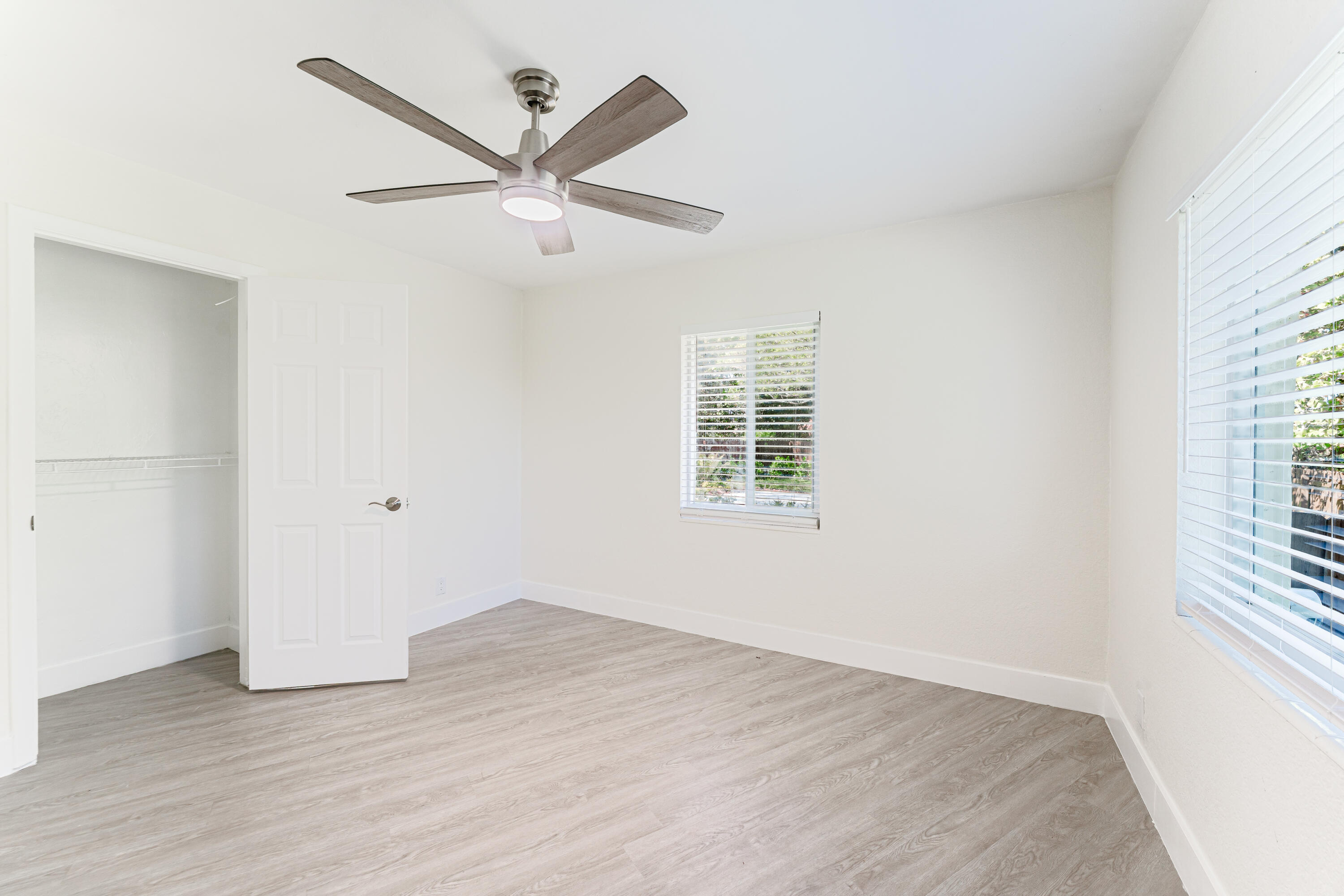 BOCA RATON HILLS SEC 3 - Residential Lease