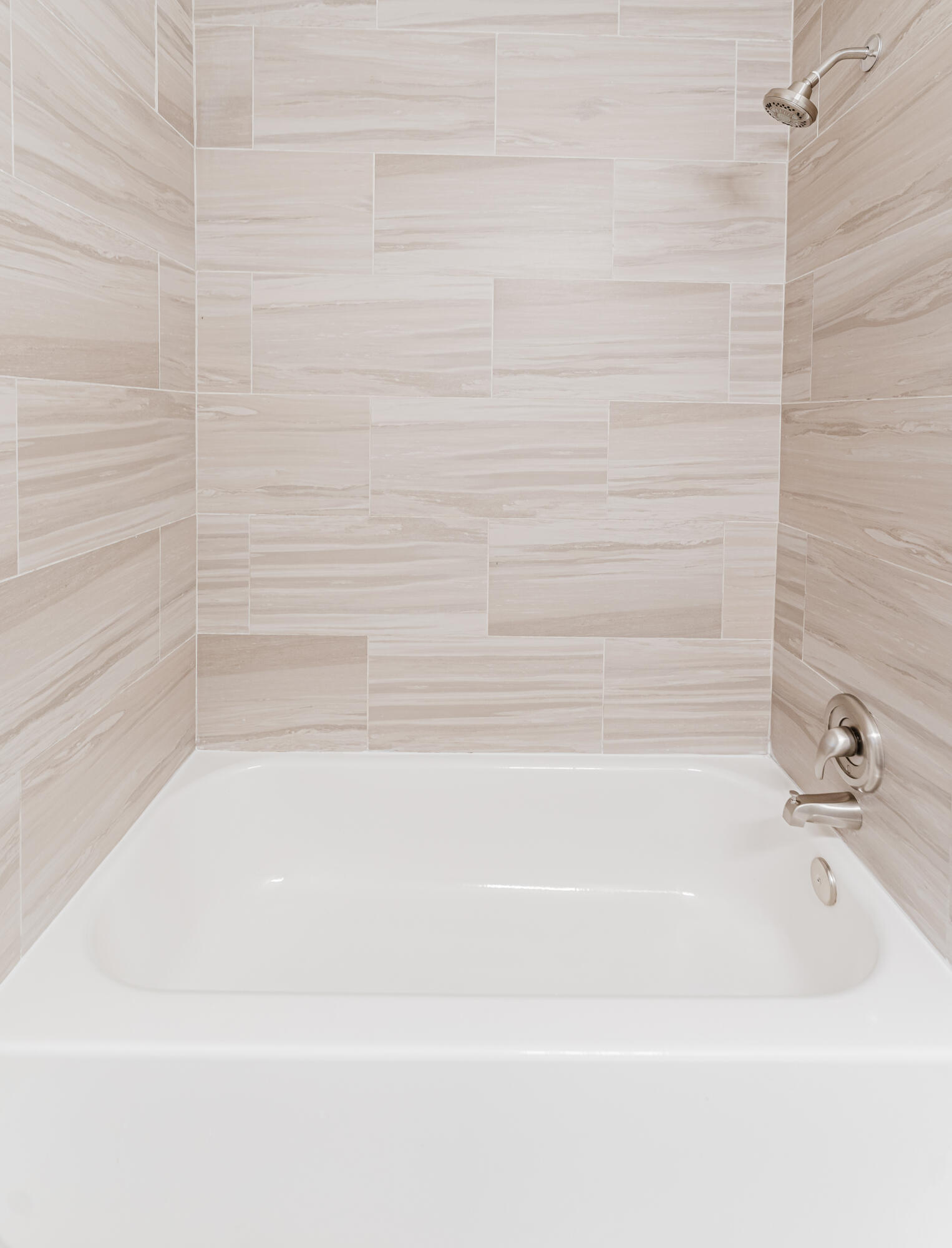 BOCA RATON HILLS SEC 3 - Residential Lease