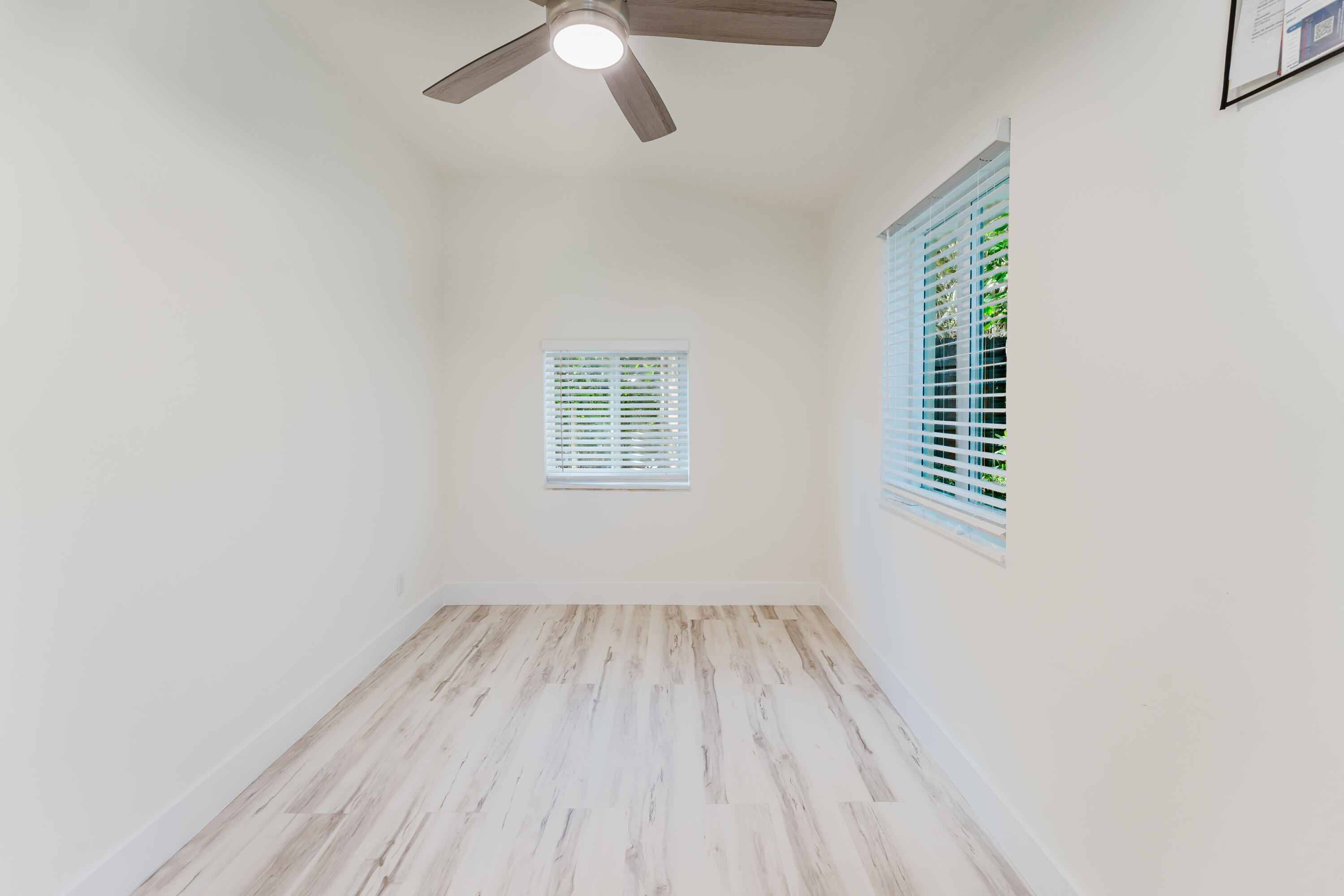 BOCA RATON HILLS SEC 3 - Residential Lease