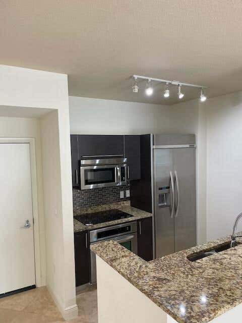 Photo of 550 OKEECHOBEE Boulevard #1118, West Palm Beach, FL 33401 (MLS # B26064706)