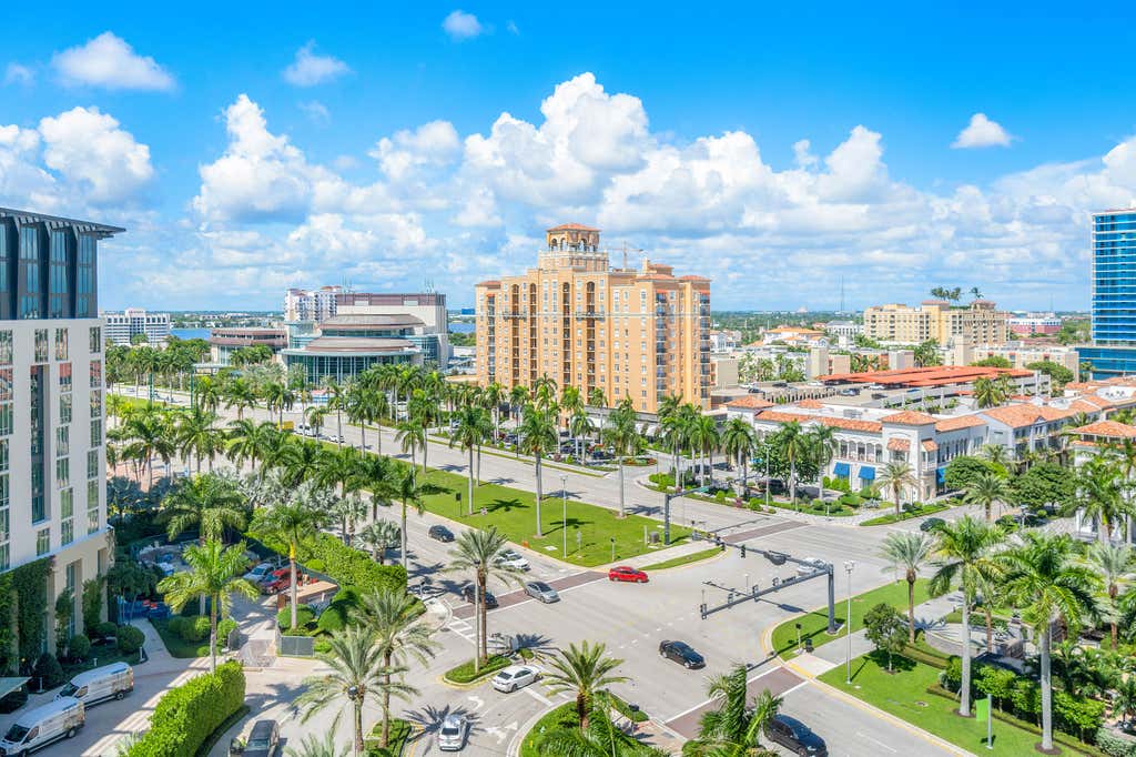 Photo of 550 OKEECHOBEE Boulevard #1118, West Palm Beach, FL 33401 (MLS # B26064706)