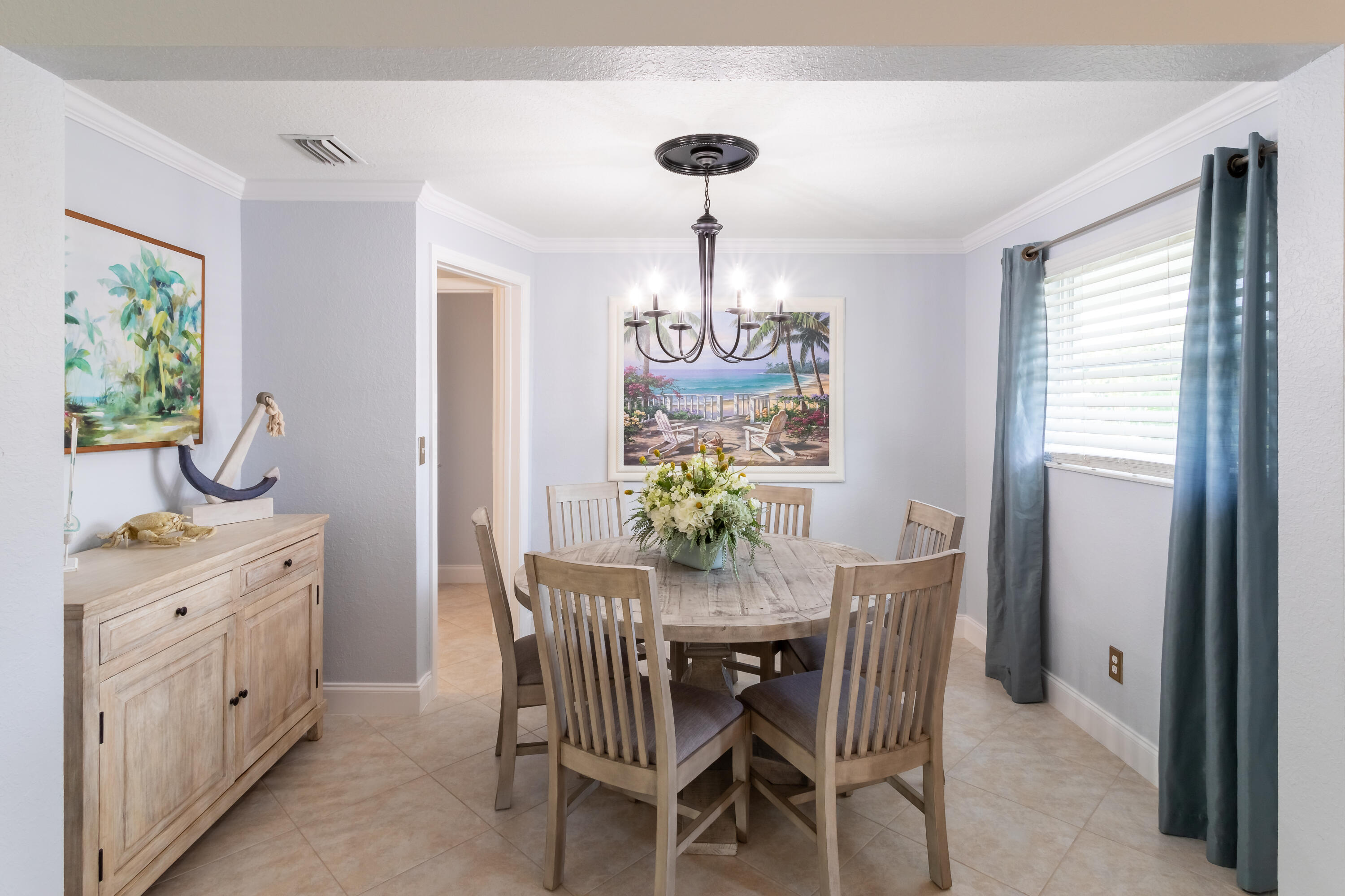 PALM BEACH SQUARE UNIT 6 - Residential Lease
