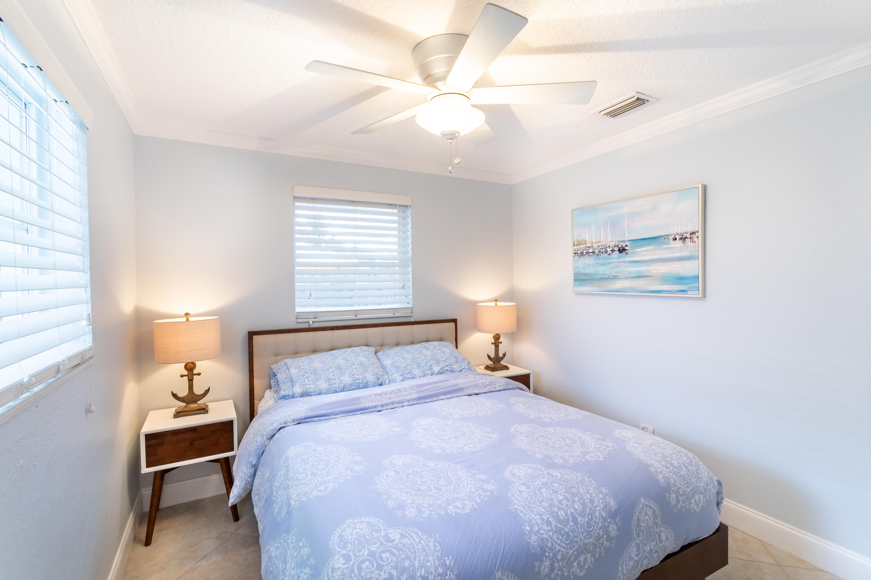 PALM BEACH SQUARE UNIT 6 - Residential Lease