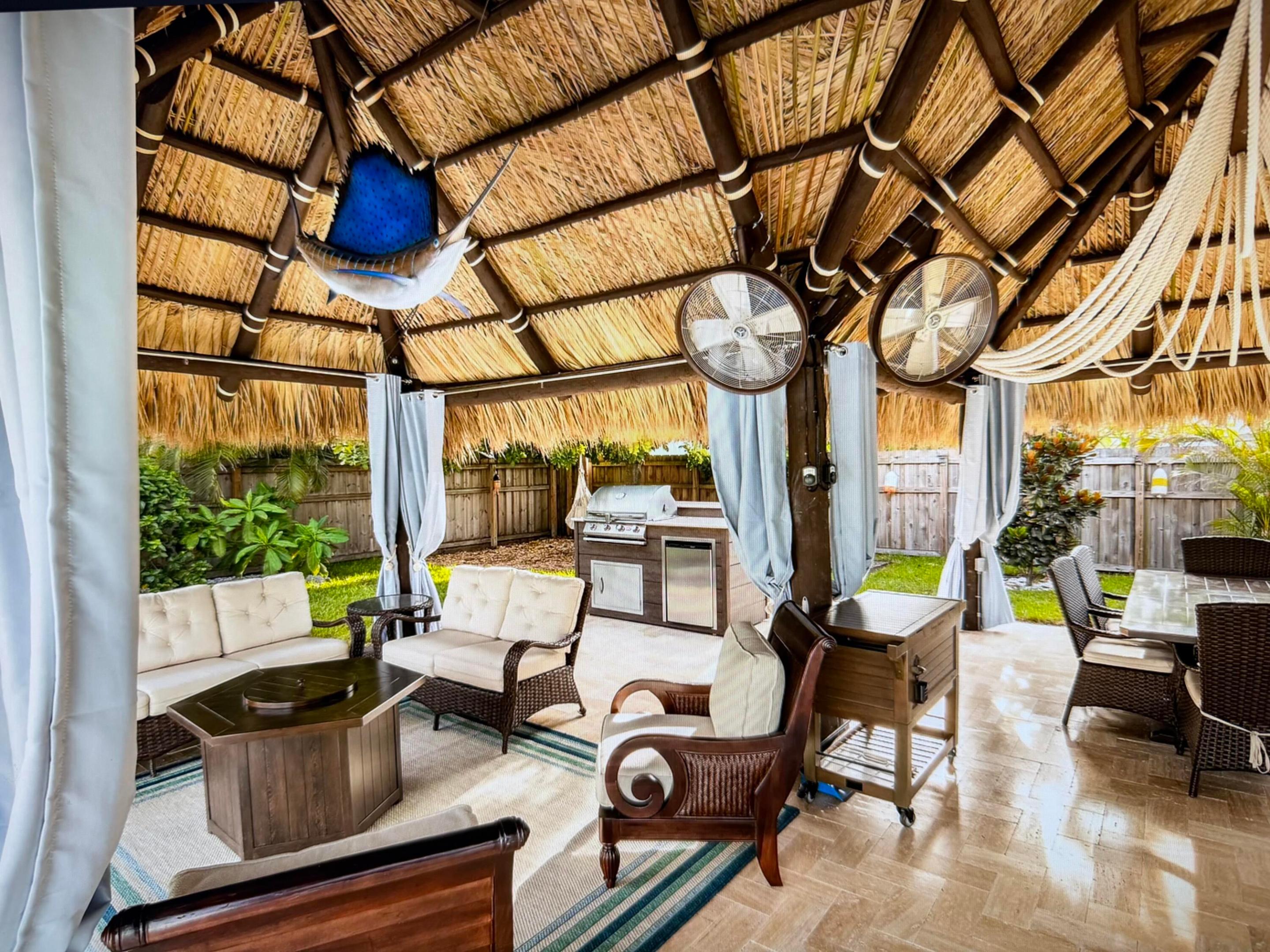 PALM BEACH SQUARE UNIT 6 - Residential Lease